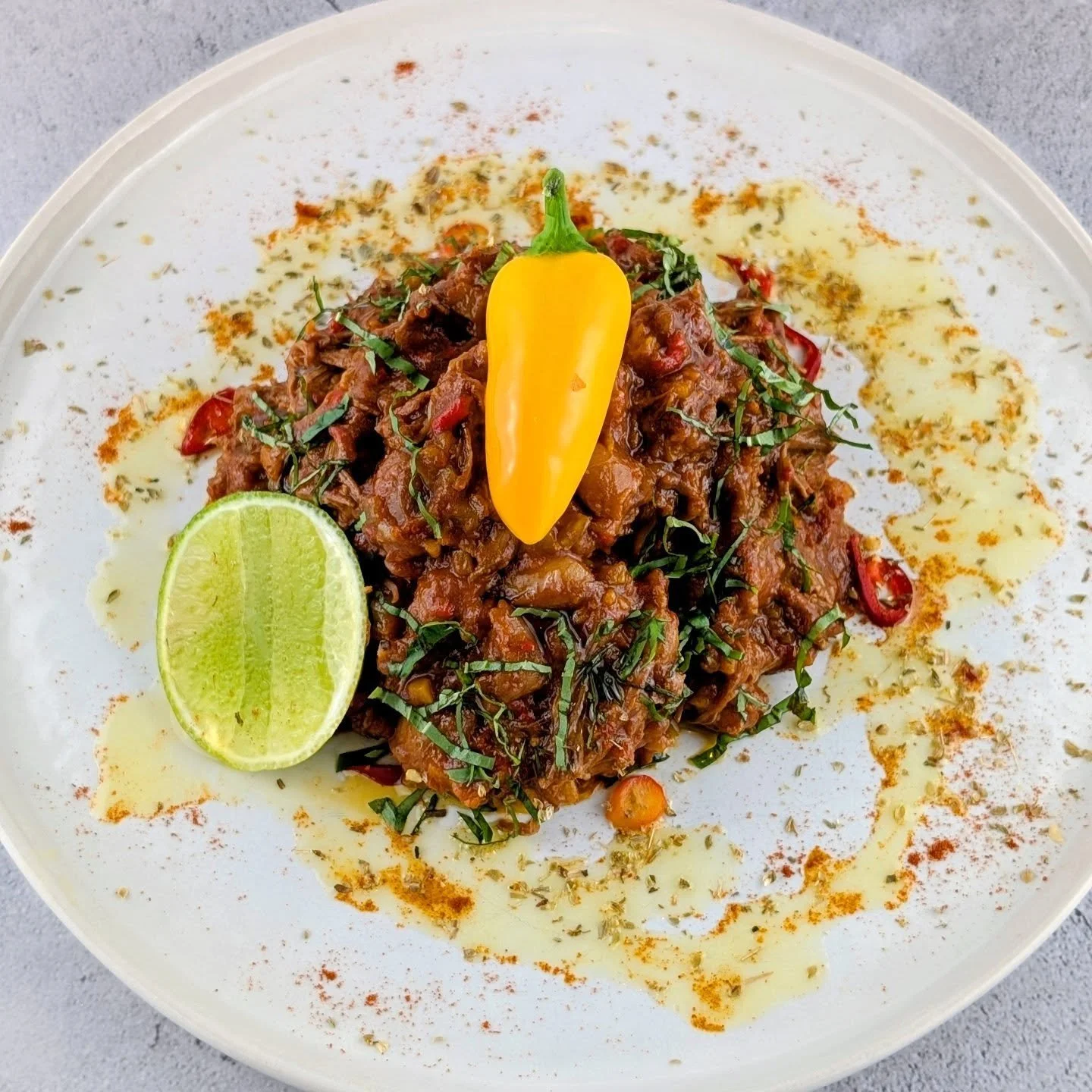 Cuban style Beef Ropa Vieja served with a side of white rice.

At Artisan Meals Company, we create fresh, wholesome meals from scratch, made with quality ingredients your family can feel good about.

✔️ Nutritious, balanced meals

✔️ Family-friendly 