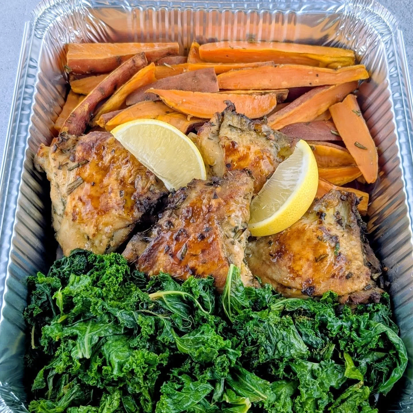Pollo a la Brasa with sauteed kale and roasted sweet potato served with a side of Aji Verde!

Crafted with care, inspired by flavor!

At Artisan Meals Company, we believe food should be more than just convenient &mdash; it should be an experience. Th