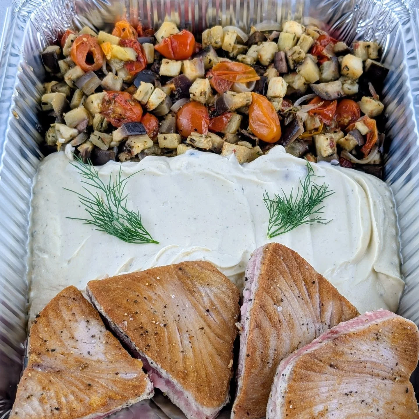 🐟 Fresh Tuna. Thoughtfully Prepared. Beautifully Delivered.

Tuna paired with Roasted eggplant and cherry tomatoes, Cauliflower puree and a fresh herbs Pesto on the side.

At Artisan Meals Company, we offer a more considered approach to meal deliver