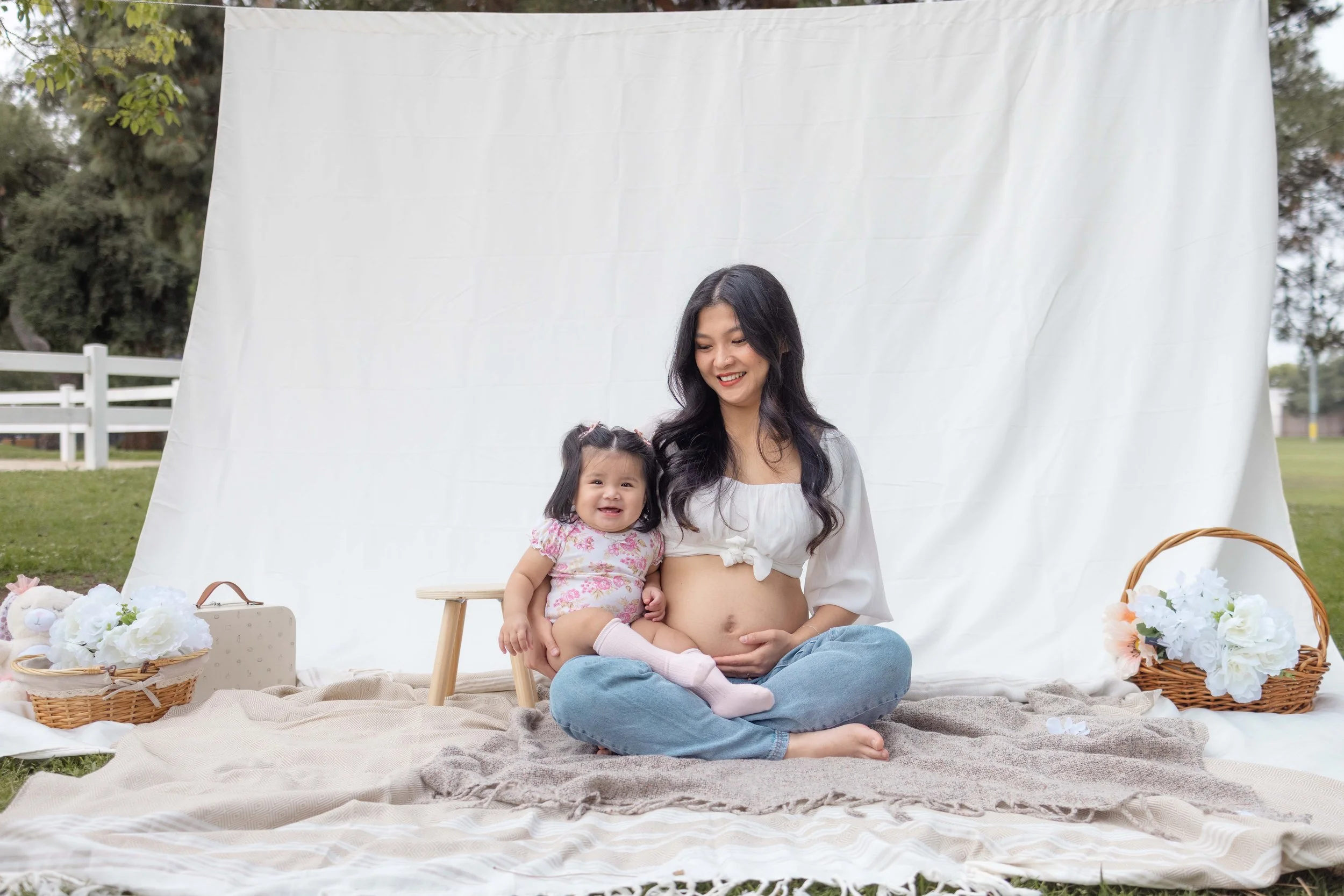 Mommy, Baby, and Baby on the Way @selleandchrisphotography
