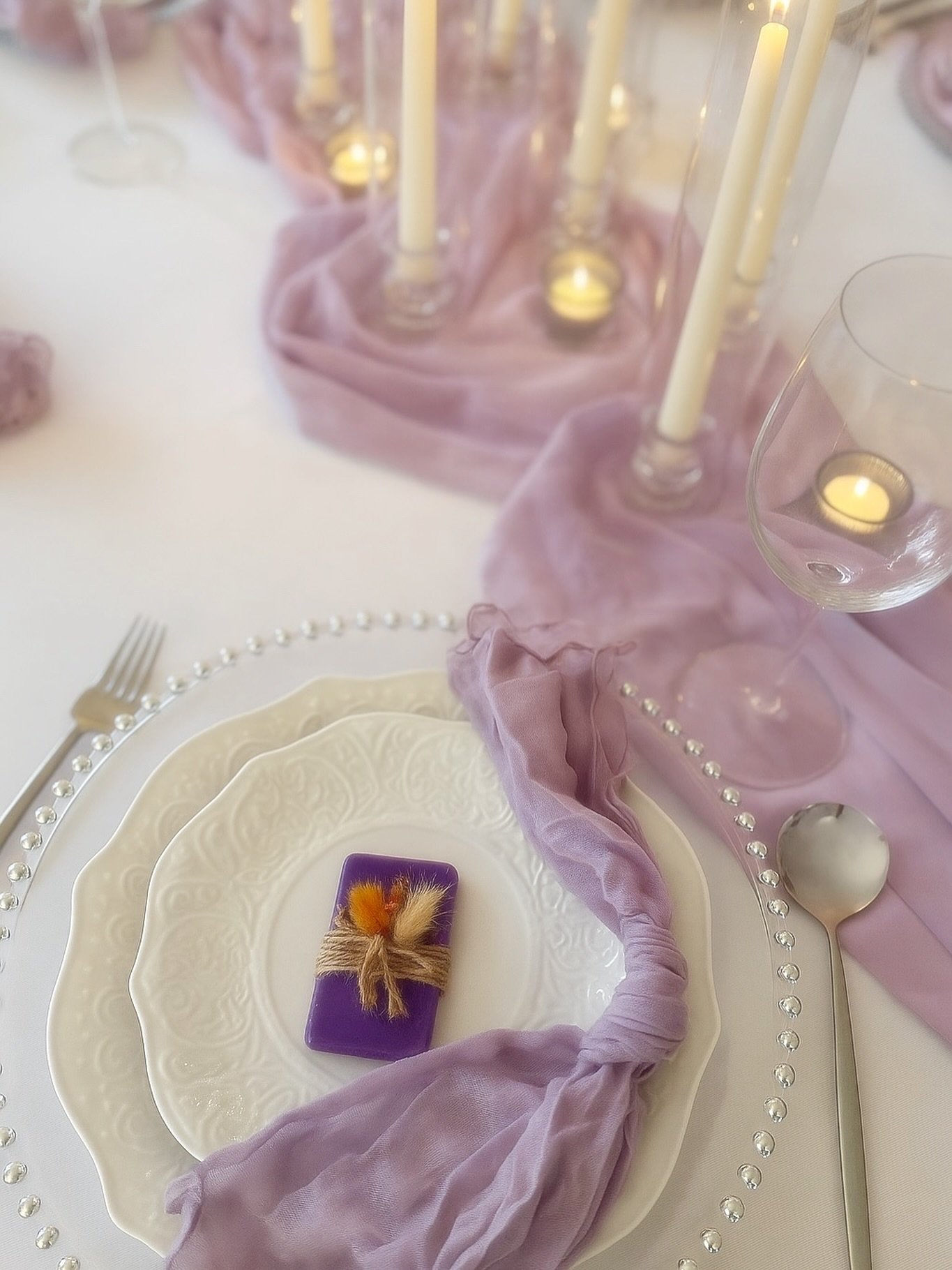 Lavender - everyone&rsquo;s favourite colour 🤍💜🤍

DM for bookings 💌
416-474-1681 ☎️ 
*
*
*
#DaisyLuxeEvents #eventdecor #torontoeventdecor #flowerbackdrop #bridalshowerdecor #gtadecor #torontopartyplanner #eventstyling #luxuryeventdecor #statemen