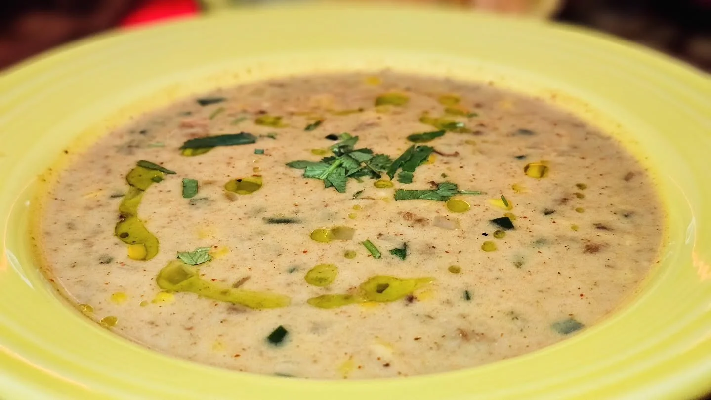 Chowder de Elote Ahumado y Chorizo con Aceite de Ceboll&iacute;n

A rich, comforting chowder layered with house-smoked corn, spicy chorizo, and sweet winter aromatics. Finished with a vibrant green onion oil for a bright, herbaceous contrast to the s