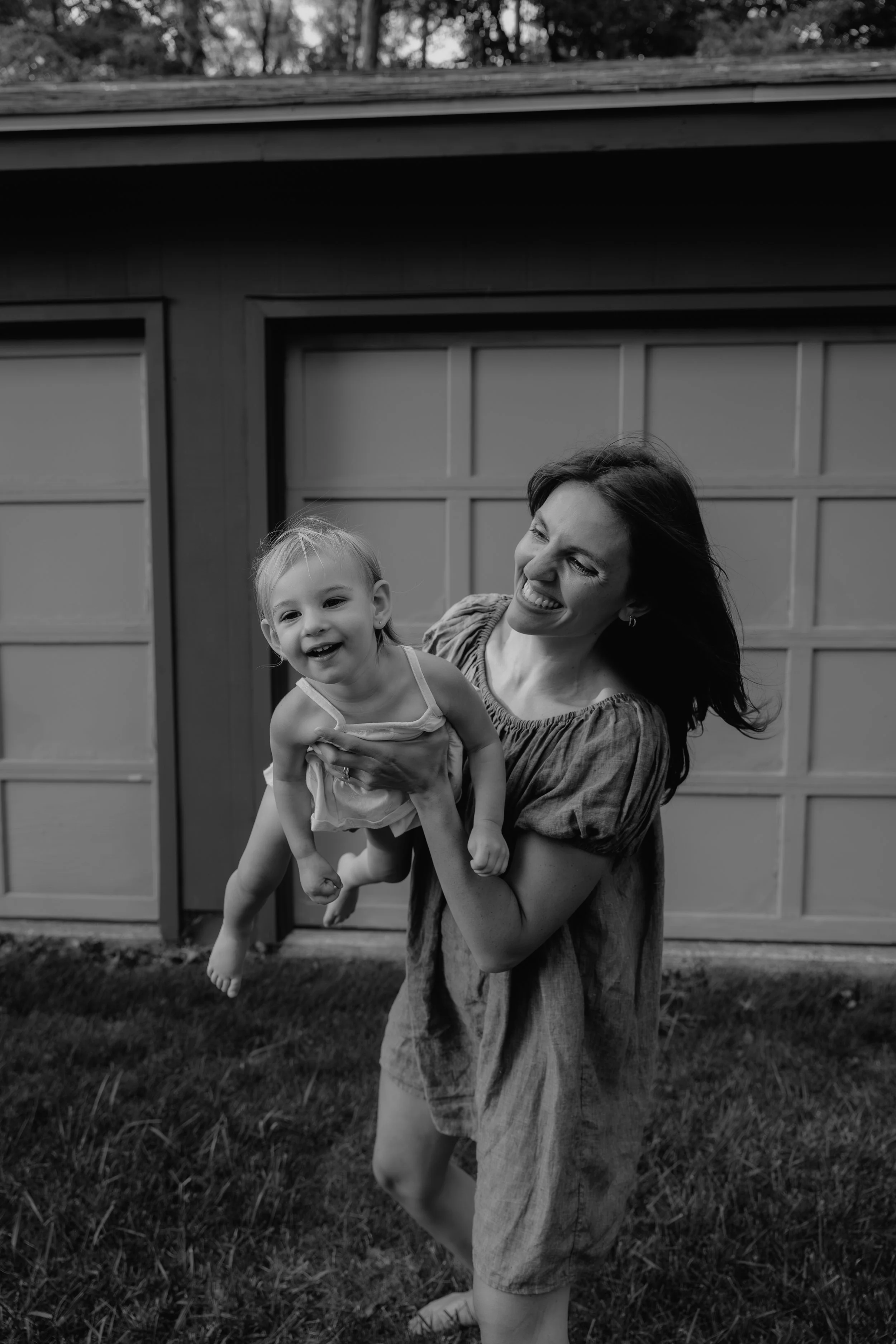 elena+fam_bw-064.jpg