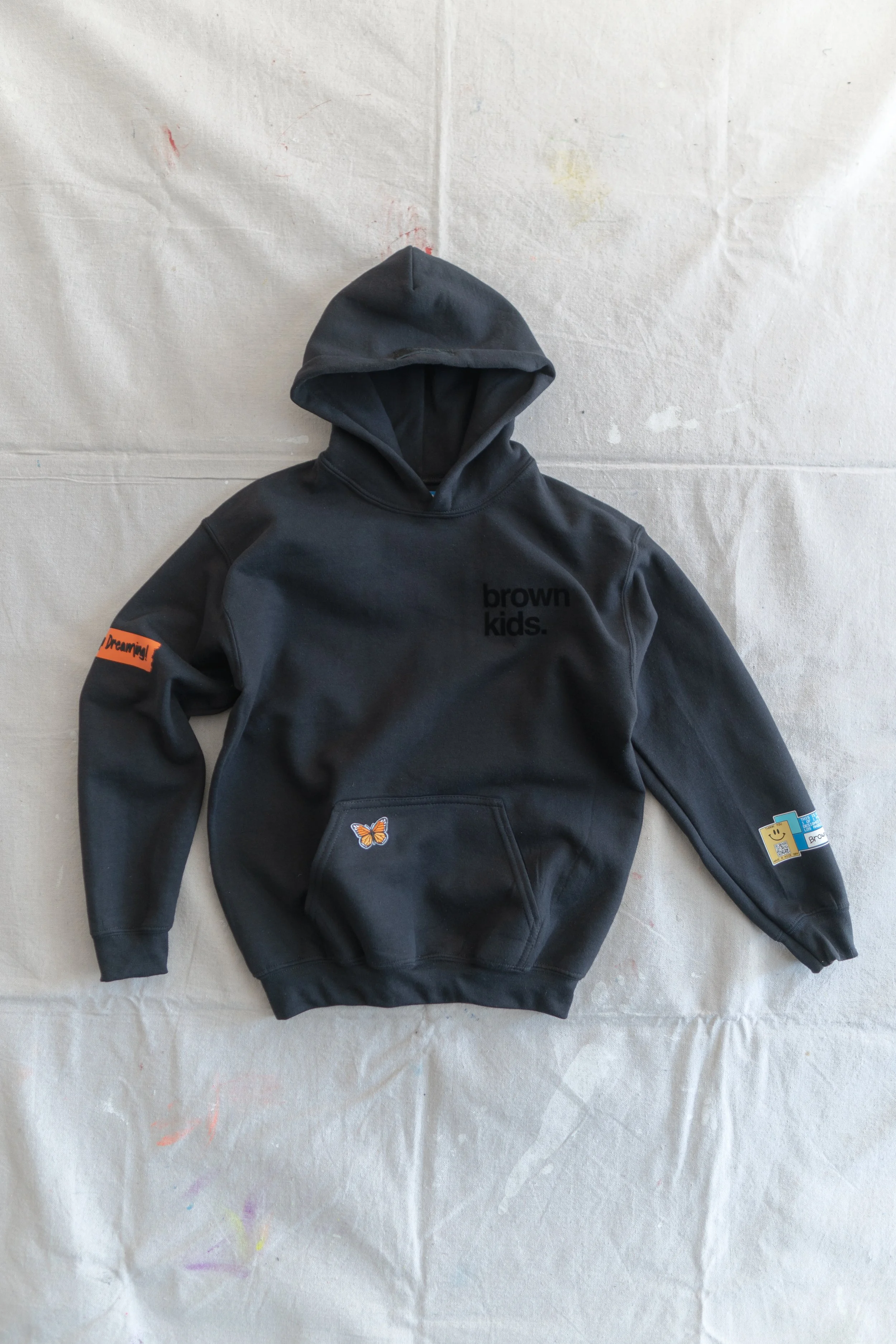 BLACK/BLACK "NEVER STOP DREAMING" HOODIE (YOUTH)