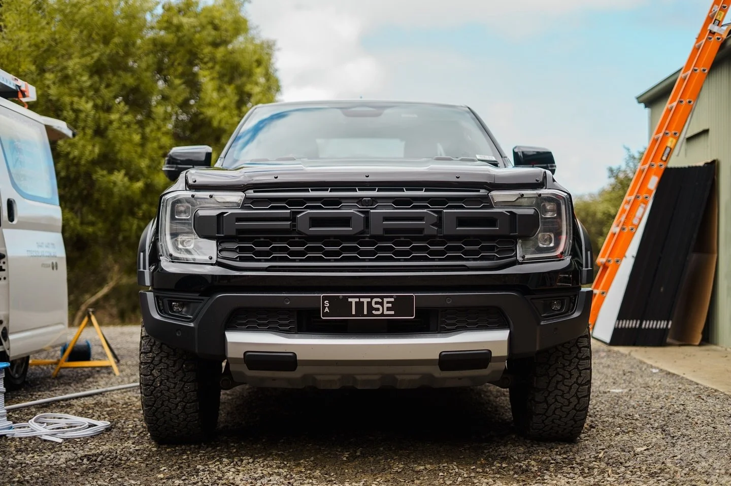 Throwback with to a shoot with @ttec_solar down in Mt Jagged - providing the goods ⚡️

- 
#adelaide #adelaidetradies #adelaidebuilder #adelaidehomes #adelaideconstruction #adelaidemarketingagency