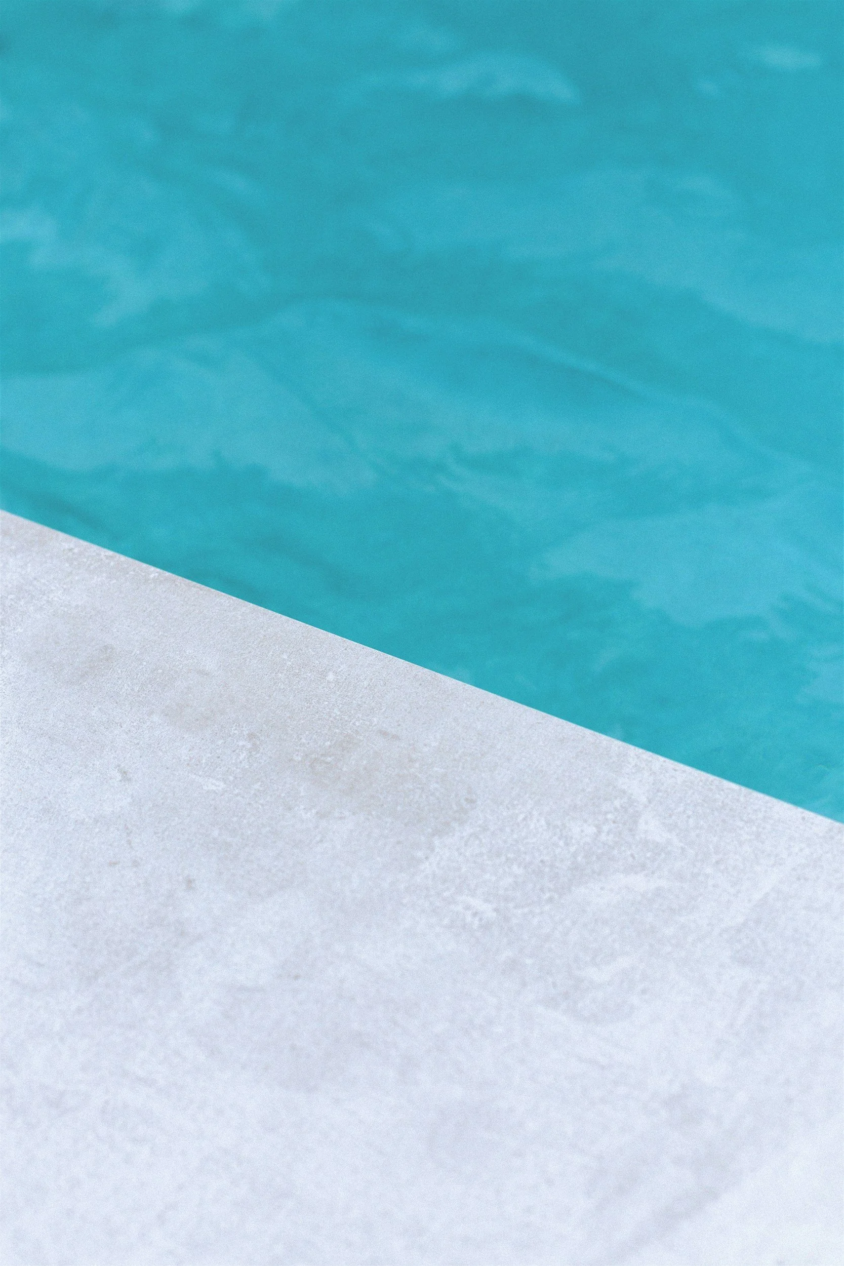 How to Choose a Pool Service Company