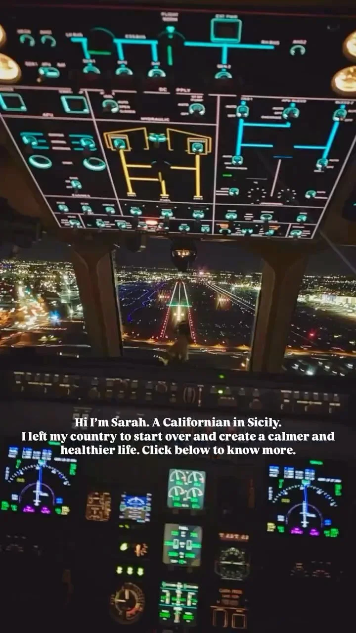 Hi I’m Sarah, a Californian living in Sicily.
I wanted to say hi and make an intro video for those who don’t know me. But to be honest I find it difficult.
Looking back at life gives me so many feels. On one hand, it’s not been