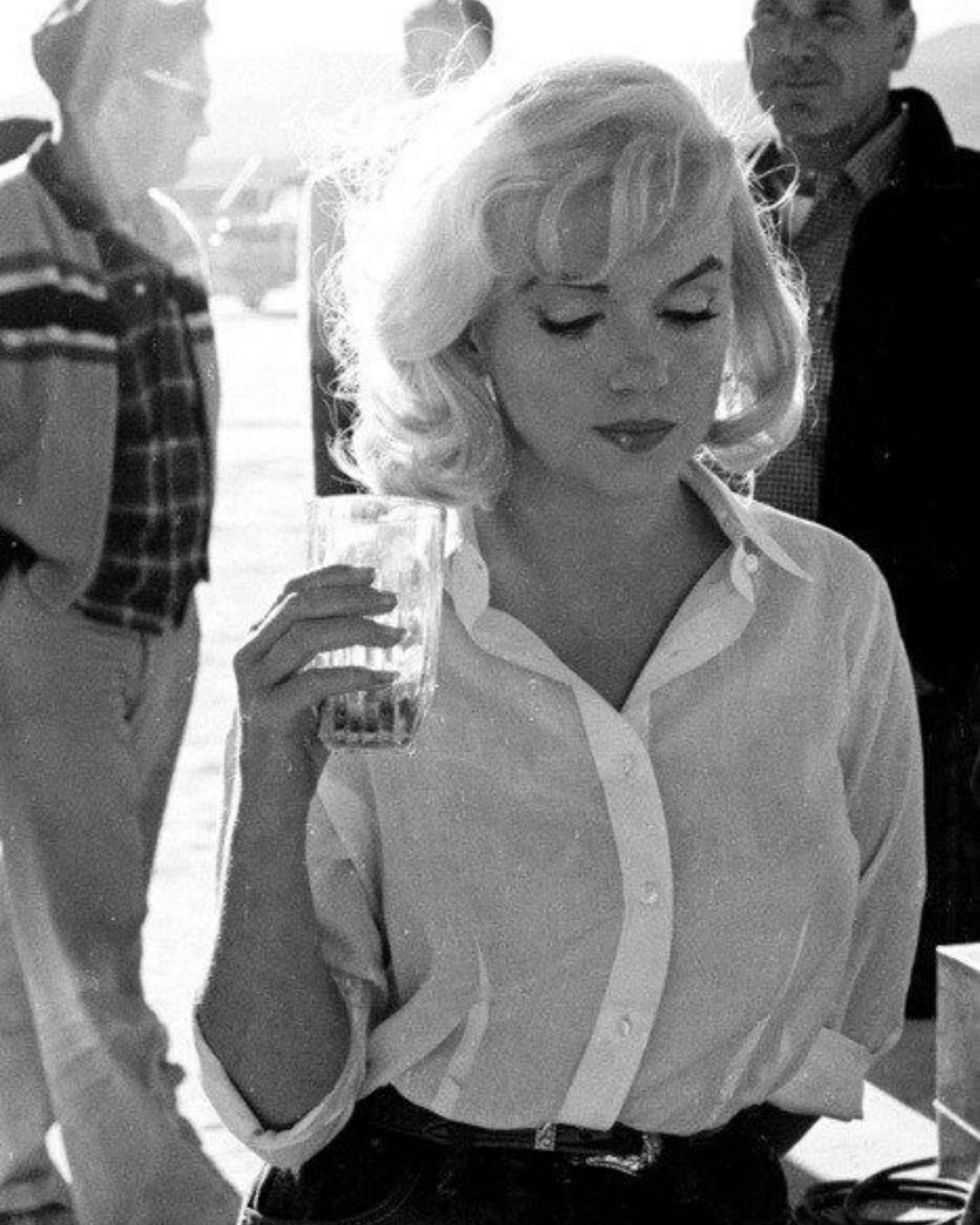 Marilyn Monroe draped in an white shirt, redefining sensuality with effortless grace. The white shirt is more than just fashion&mdash;it&rsquo;s a statement of confidence, an expression of personality. It has transcended time, worn by the world&rsquo