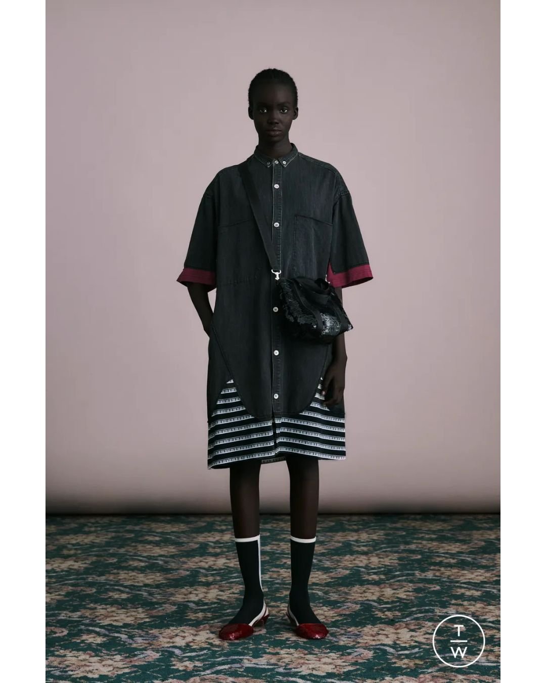 Undercover Resort 2026
Jun Takahashi continues to walk that fine line between fusing street codes with avant-garde tailoring &mdash; and I love it. 

This collection is full of contrasts: softness and structure, sportswear and tailoring, muted palett