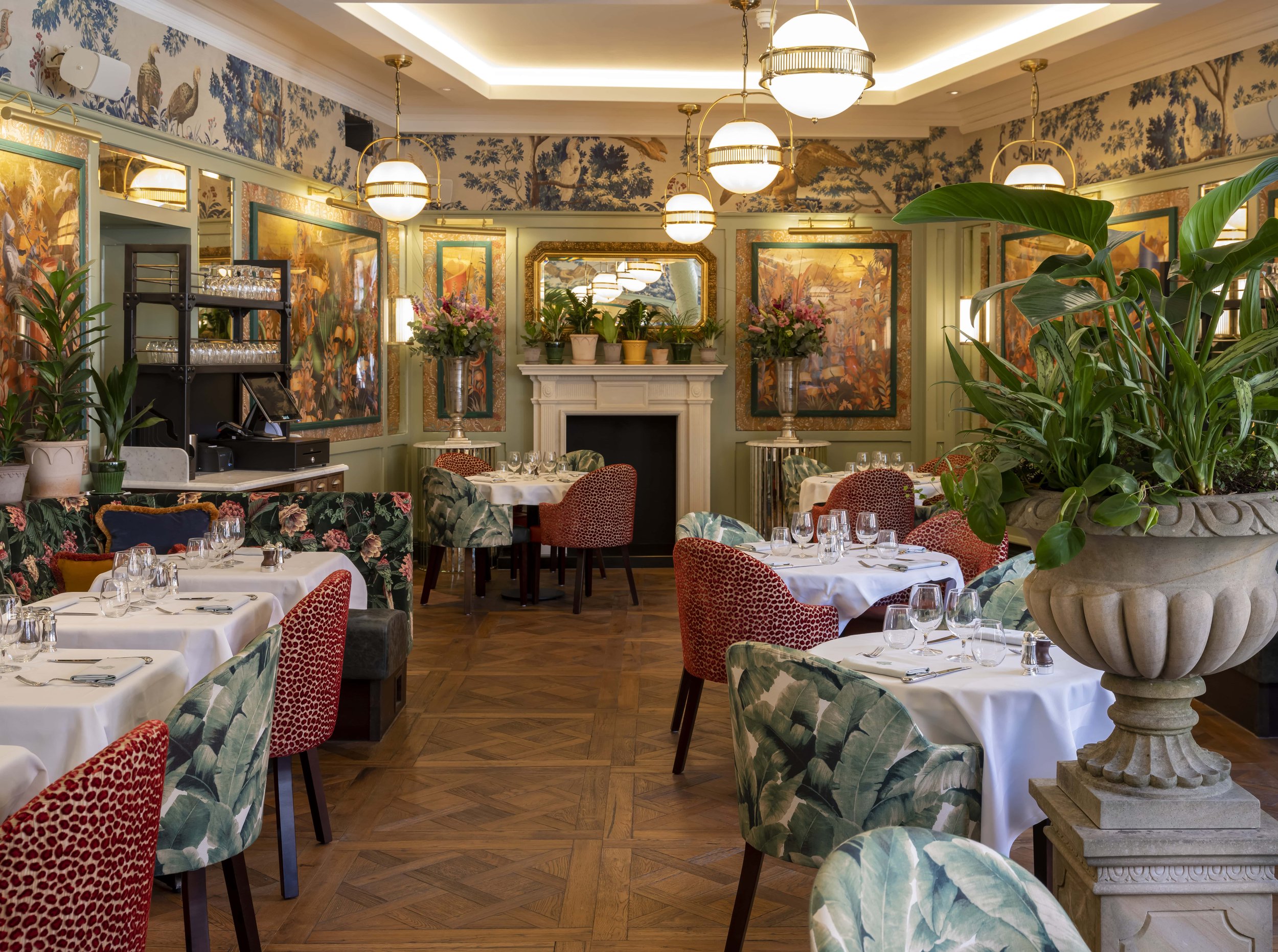 The Ivy windsor large 7.jpeg