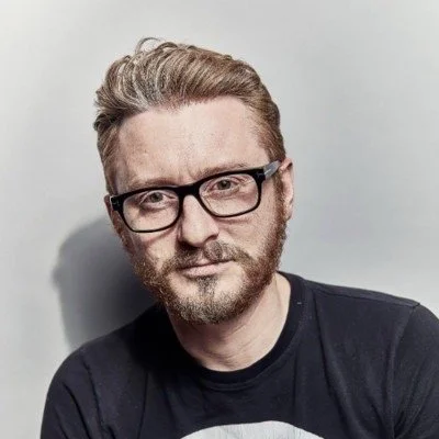 Alex Noble, artist, illustrator, creative director, co-founder and CCO of Blue Tale Entertainment, a story-telling studio, creator of original story-first, character-led IPs built to scale across publishing, digital media, merchandise and licensing.