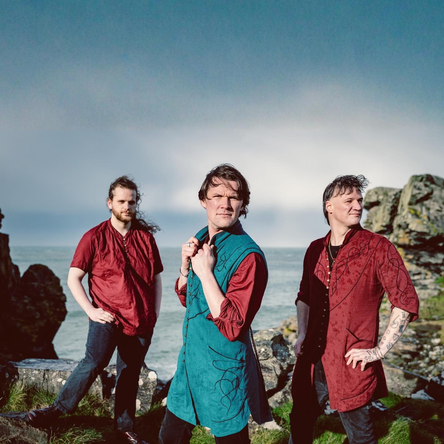 We hebben fantastisch nieuws&hellip; en we mogen het eindelijk met jullie delen! 

The Trouble Notes komen op 17 &amp; 18 april 2027 naar Pixie Spirit Fest! 🎻⚡️

Twee dagen lang kun je genieten van hun energieke, meeslepende live shows die je meenem