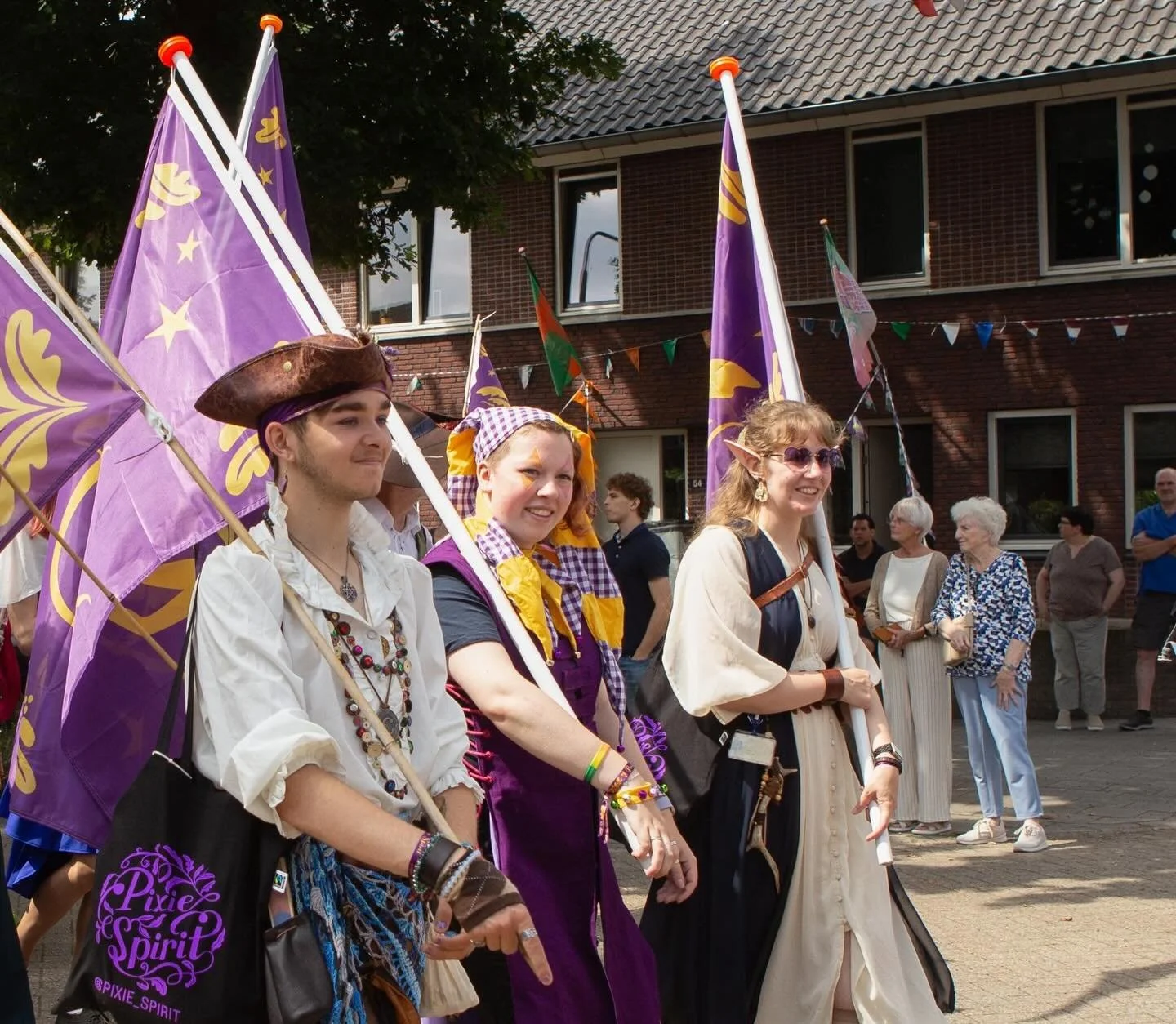 🧚&zwj;♀️ Goed nieuws! Pixie Spirit loopt ook dit jaar weer mee met de Nijmeegse Vierdaagse &eacute;n de Vlaggenparade! 🧚&zwj;♂️

Zoals velen van jullie weten trekt een deel van Team Pixie ook dit jaar de wandelschoenen weer aan voor de Nijmeegse Vi