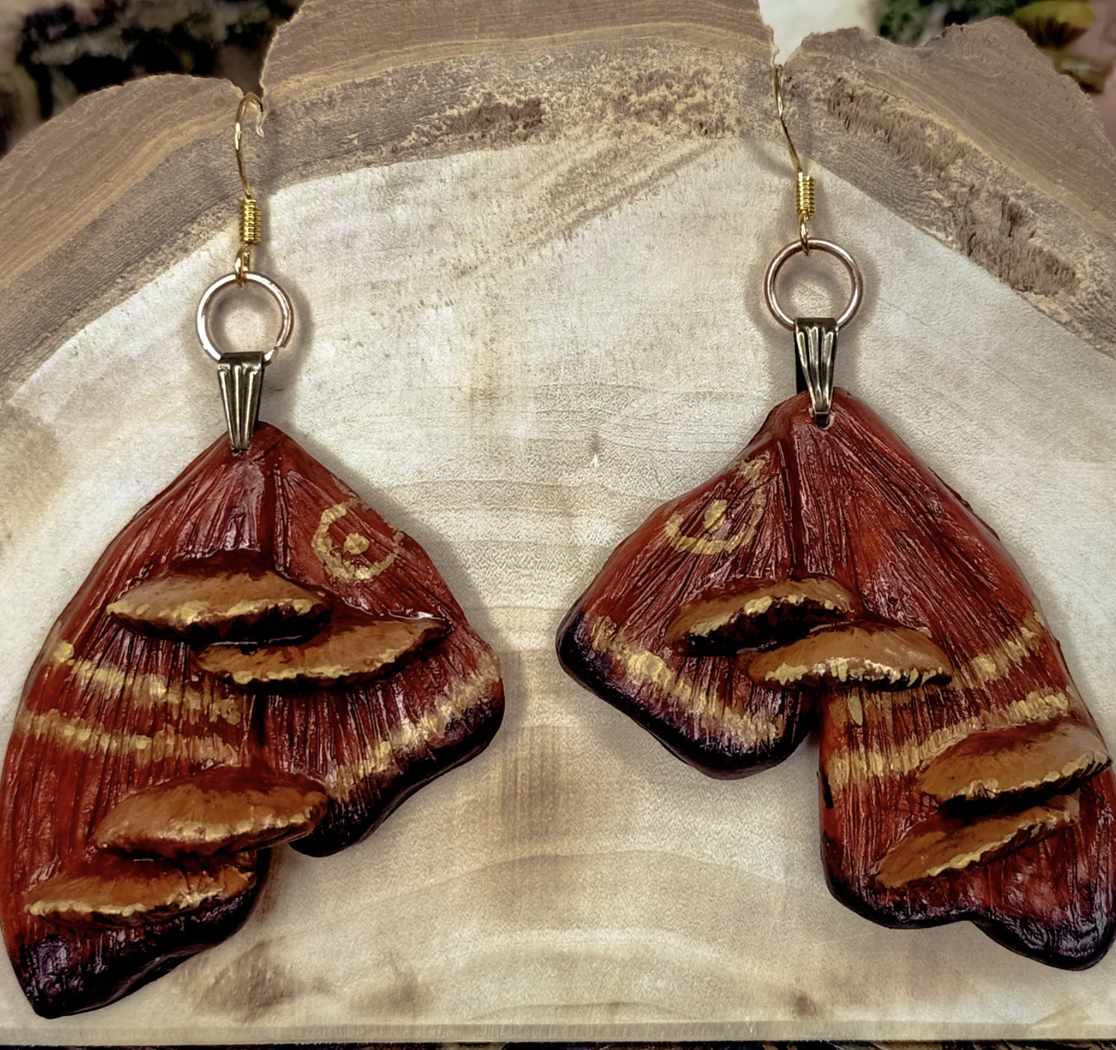copyright-pixiespiritfest-standhouders-mushrooms-and-moths-2.png