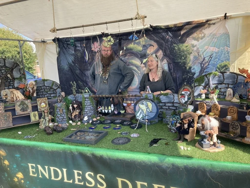 copyright-pixiespiritfest-standhouders-endless-deep-2.jpg