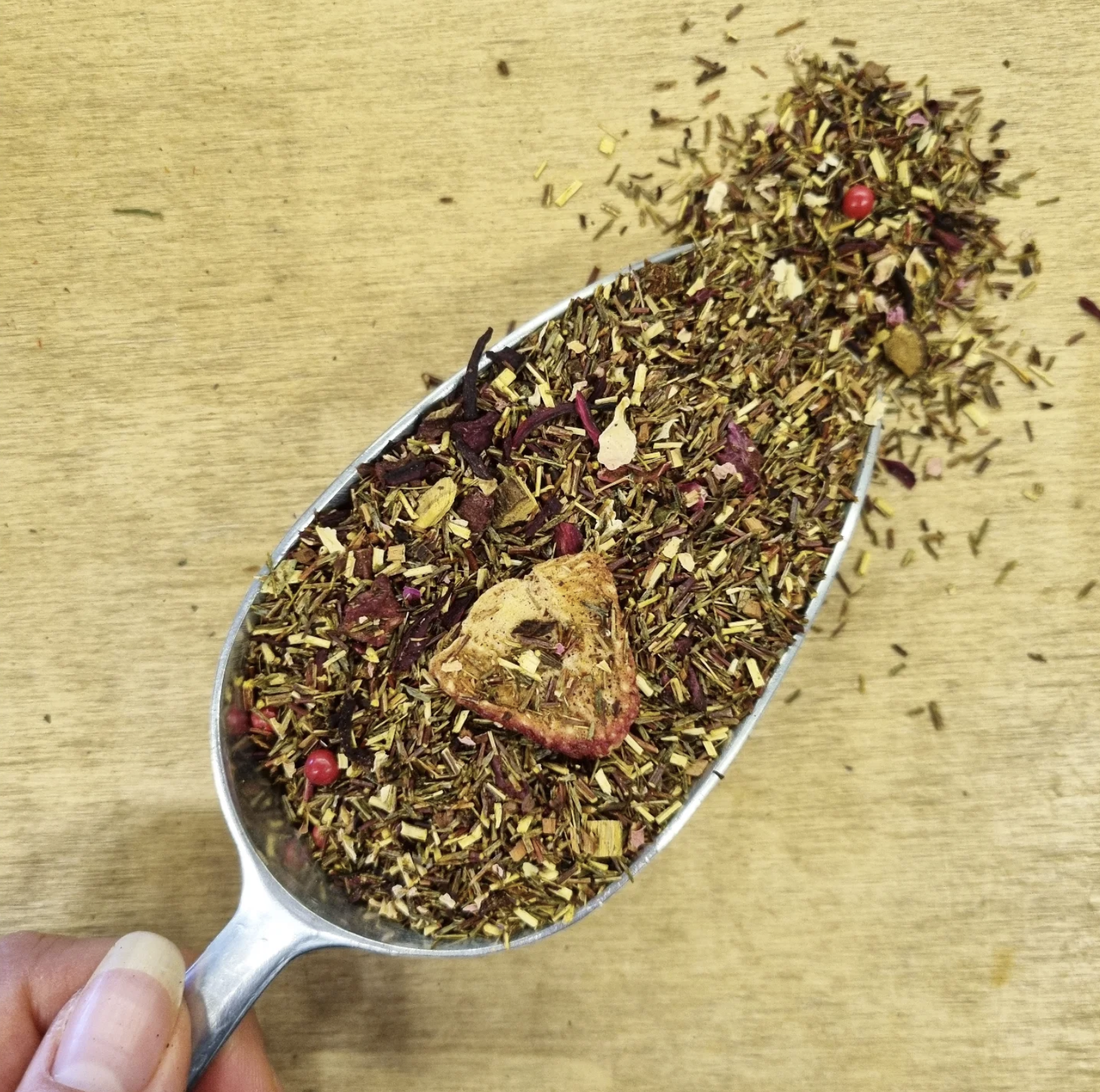 copyright-pixiespiritfest-standhouders-tea-leafs-3.png