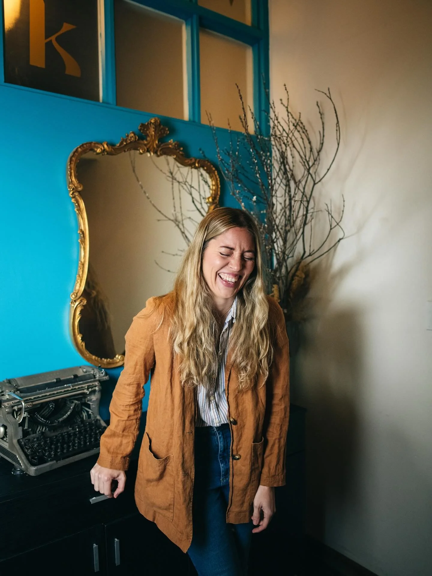 Hi friends 👋 I realized I haven&rsquo;t shown my face in a bit!

I&rsquo;m Heidi, the heart behind Takk House 💫 A wedding venue, a labor of love, and a space that&rsquo;s seen so many unforgettable moments. I&rsquo;ve been in the wedding industry f