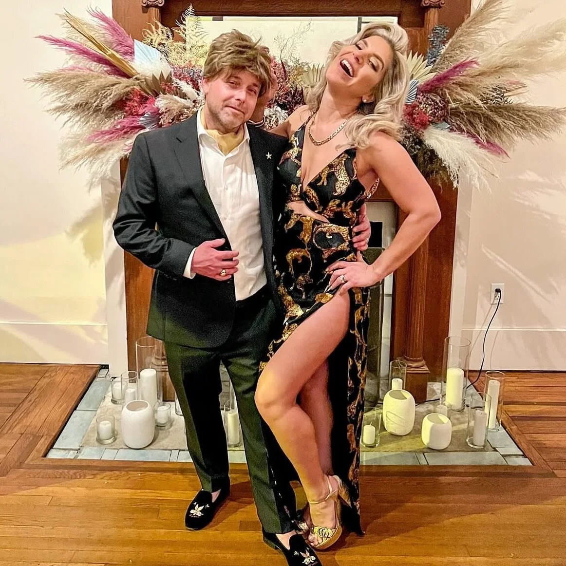 Happy 3 year anniversary to these love birds!! So happy to know you and to have thrown you such a celebration! 🎉🎉