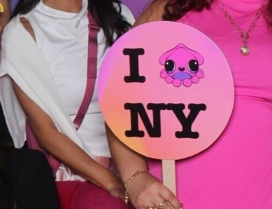 I "INKY" NY photobooth sign