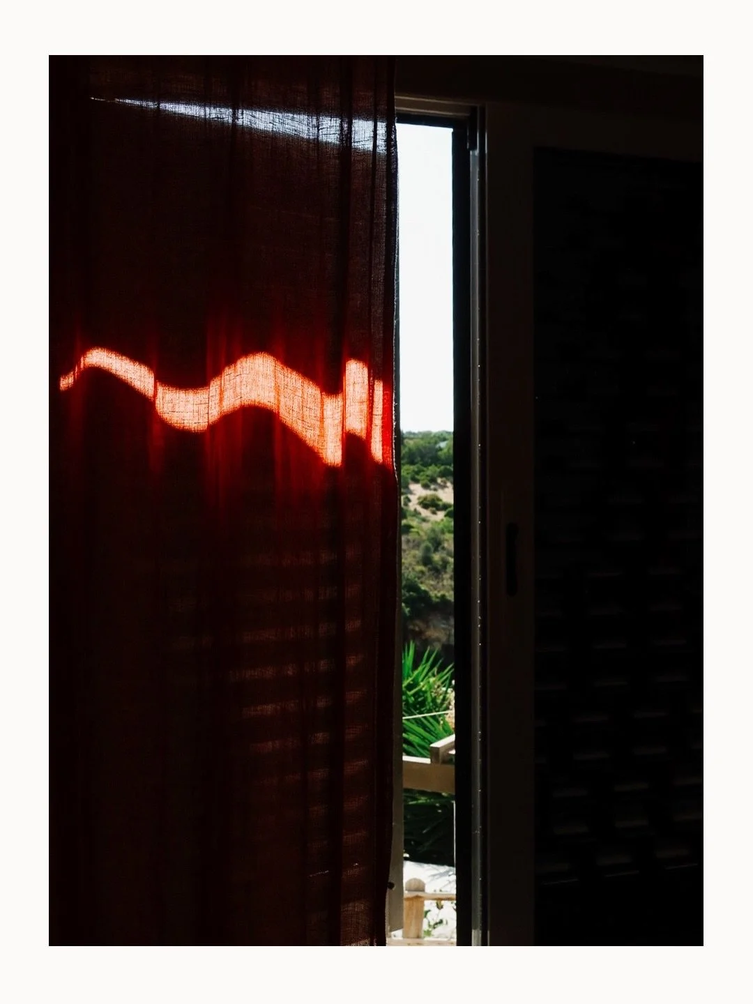 Kleine Inspiration zur Wochenmitte. In Gedanken reisen ist auch etwas  Sch&ouml;nes. ✨ Fotos aus unserem Herbsturlaub in Portugal und dem ersten&ldquo;Test Fotowalk&amp; Talk&rdquo; in Leipzig/ Plagwitz dieses Jahr. Manchmal wei&szlig; ich gar nicht 