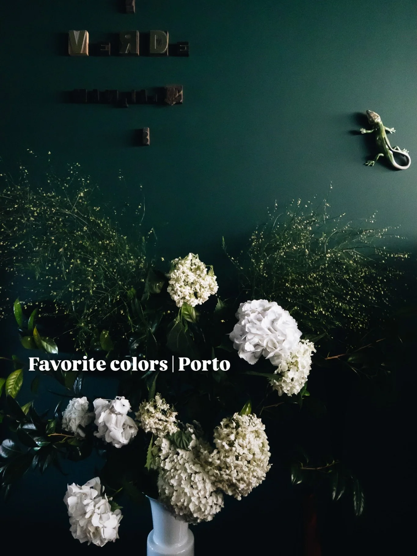 &ldquo;What&rsquo;s your favorite color?&rdquo; Hast Du eine? Ich habe mehr als eine. Und gr&uuml;n ist auf jeden Fall dabei. Bin heute &uuml;ber diese Fotos aus Porto gestolpert. 2024, unsere Ferienwohnung, die so inspirierend war. Dunkel und hell g