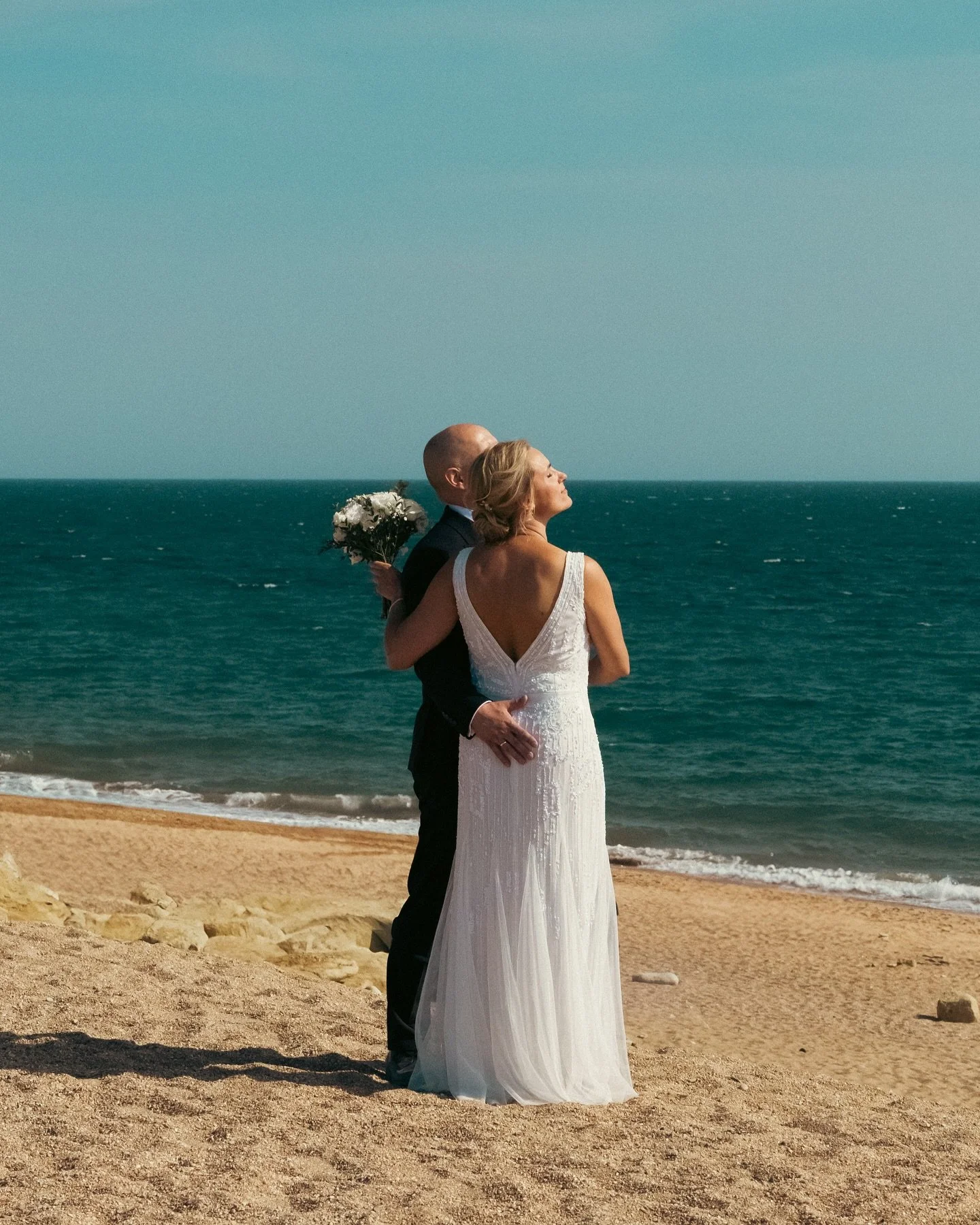 Jo &amp; Mariusz 💍

I am by no means a wedding photographer but it was an honour to be able to capture these special moments. This was also an opportunity to push away from my usual editing style and bring these pictures to life. 

#wedding #photogr