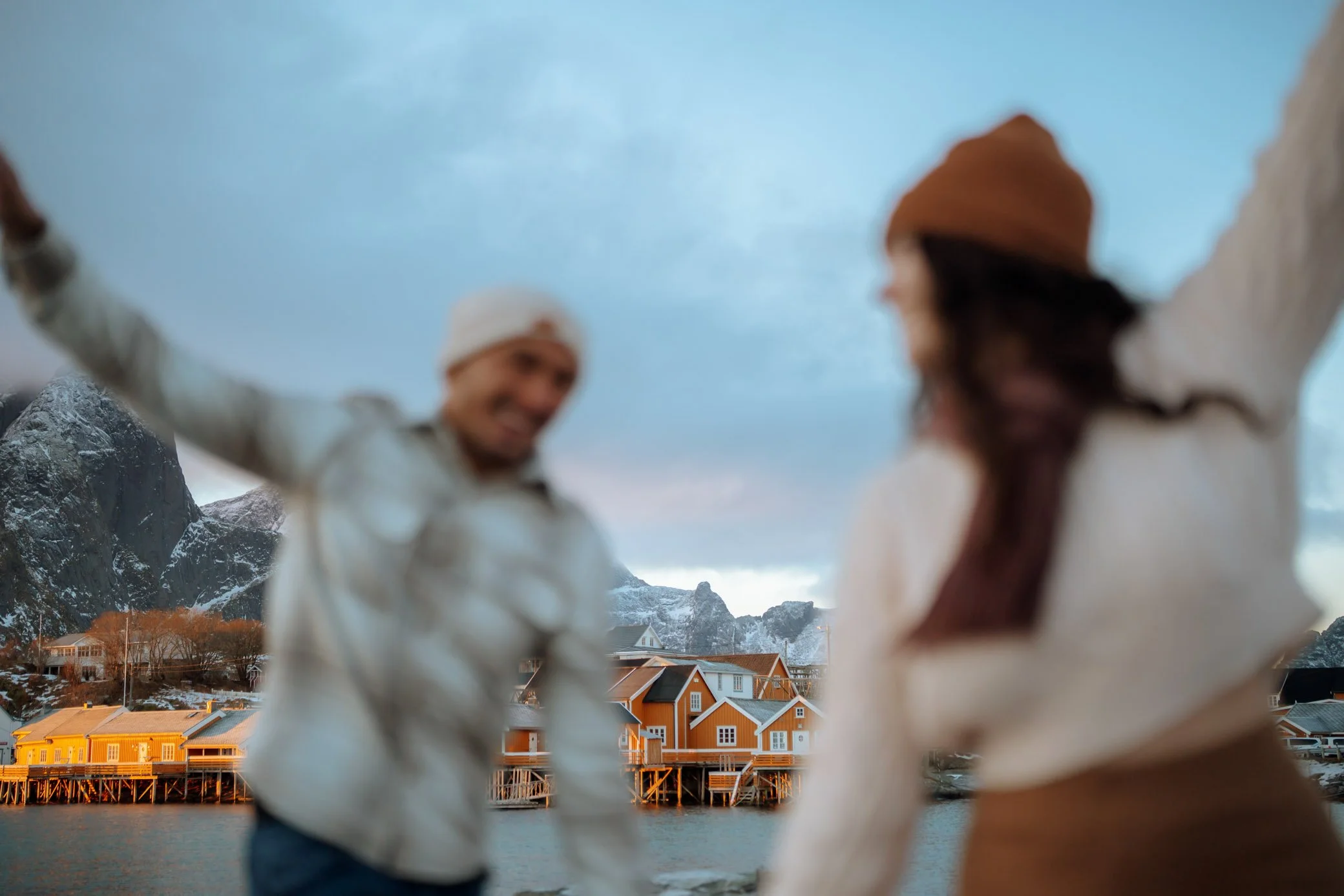 Reine-Sakrisøy-sunny-photoshoot-lofoten-22.jpg