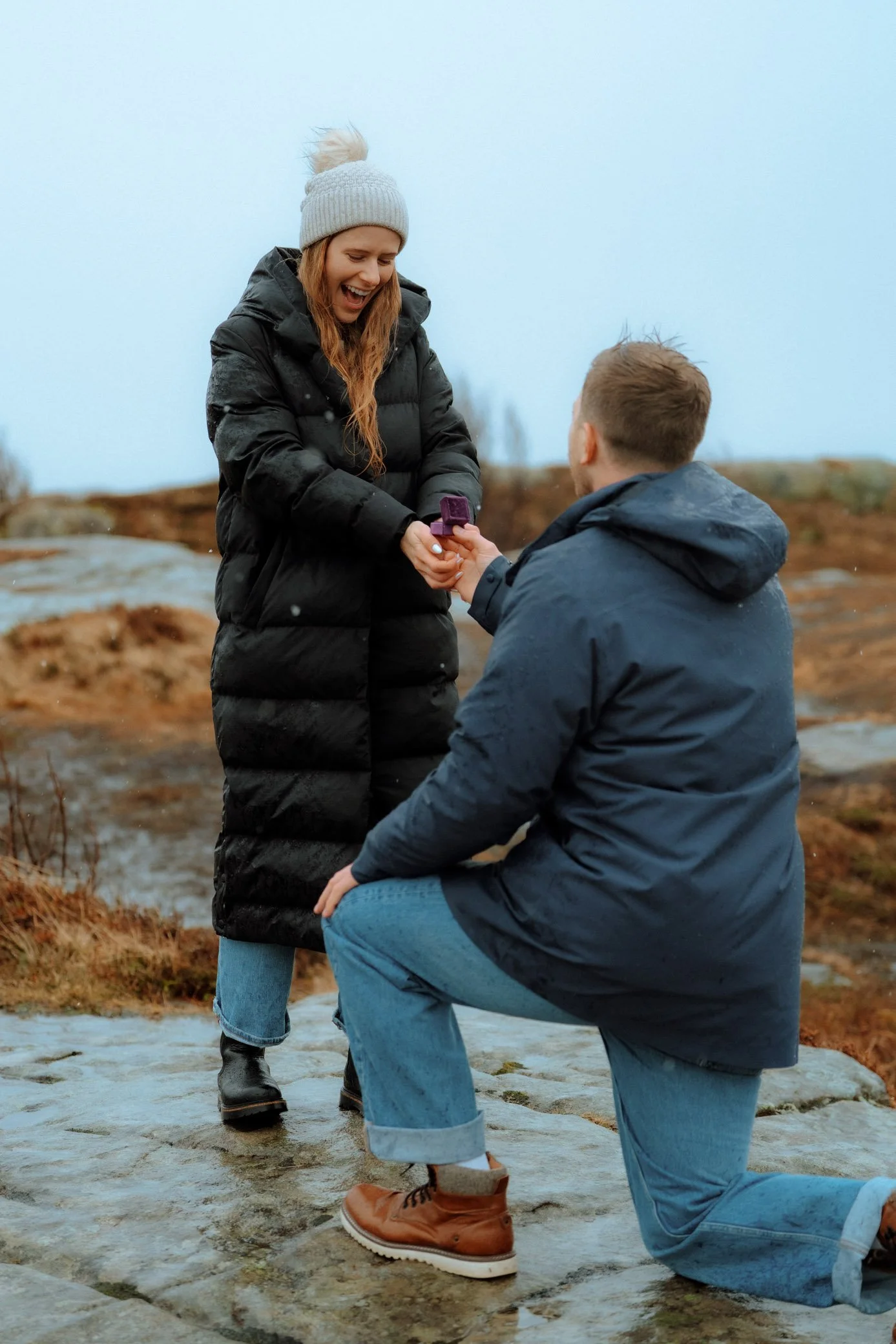 romantic-rainy-proposal-lofoten.jpg