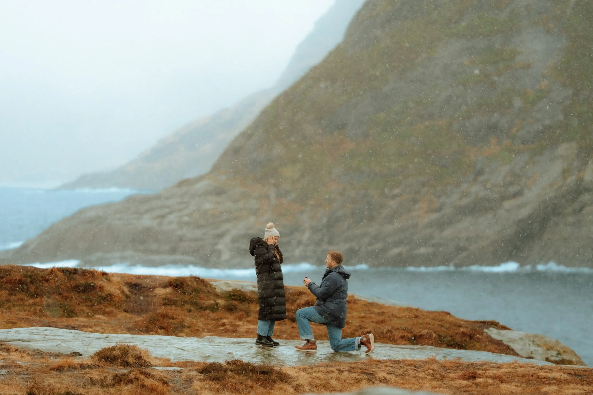 surprise-proposal-a-i-lofoten-rainy-day.jpg