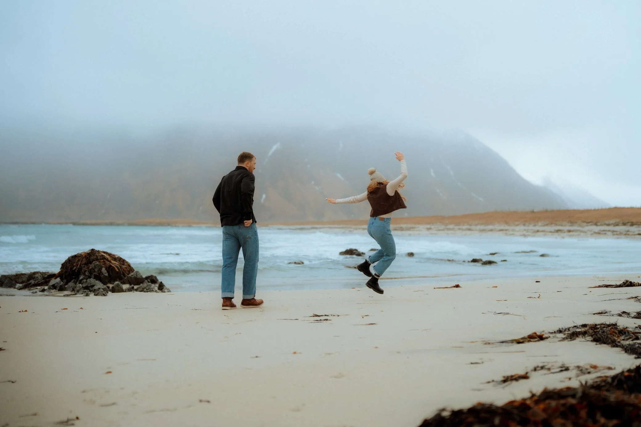 rainy-beach-proposal-lofoten.jpg