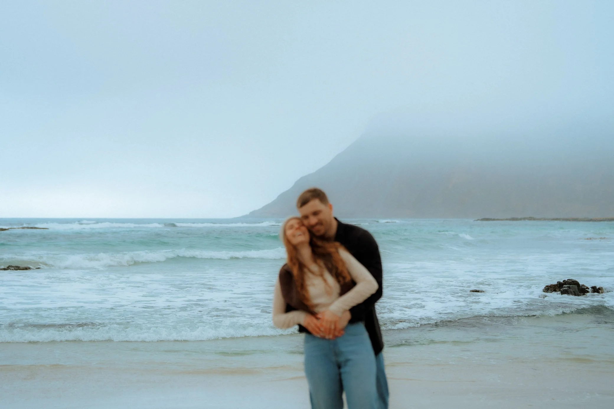 surprise-proposal-lofoten-beach-weather.jpg