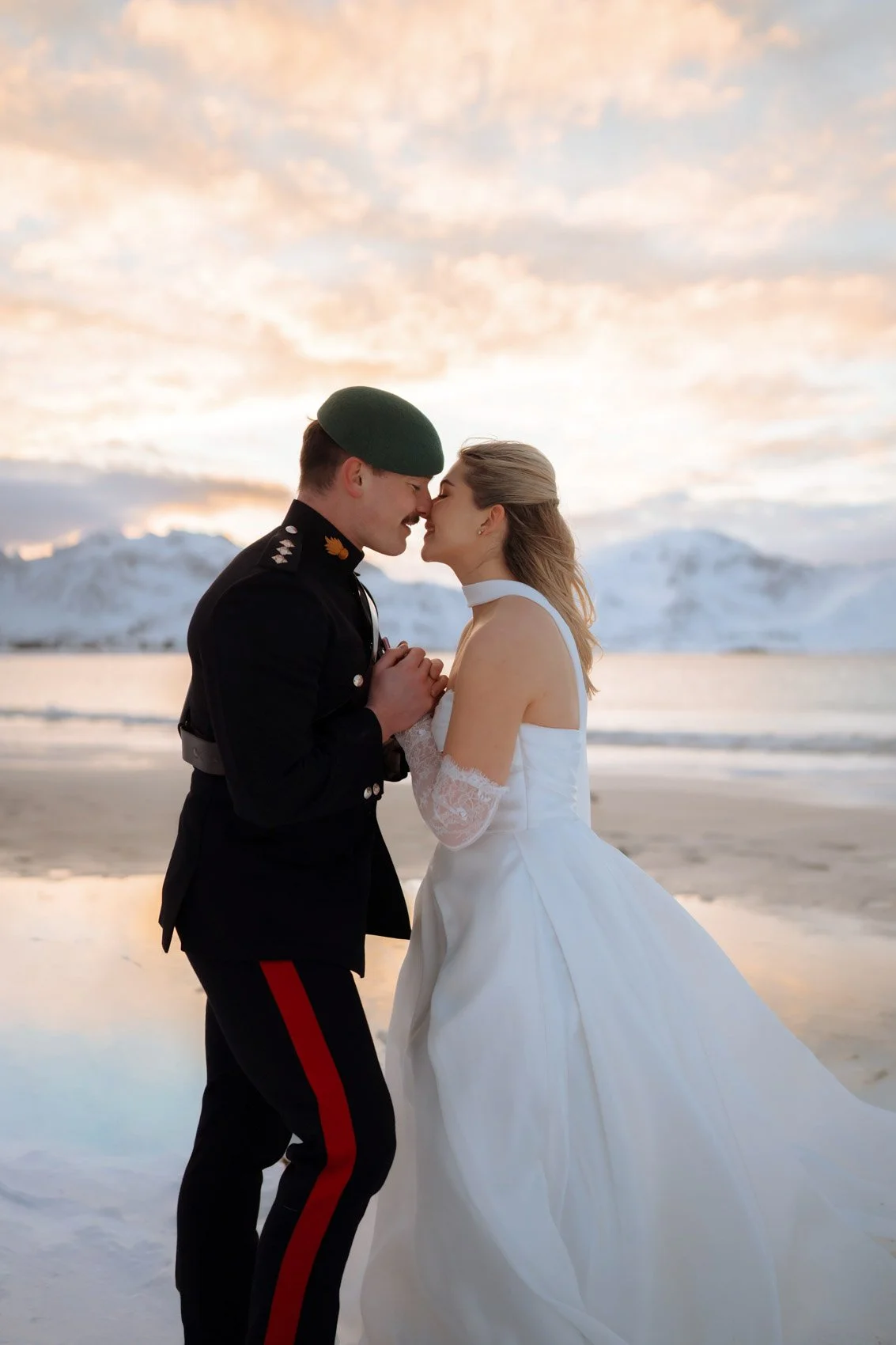 lofoten-beach-elopement-norway