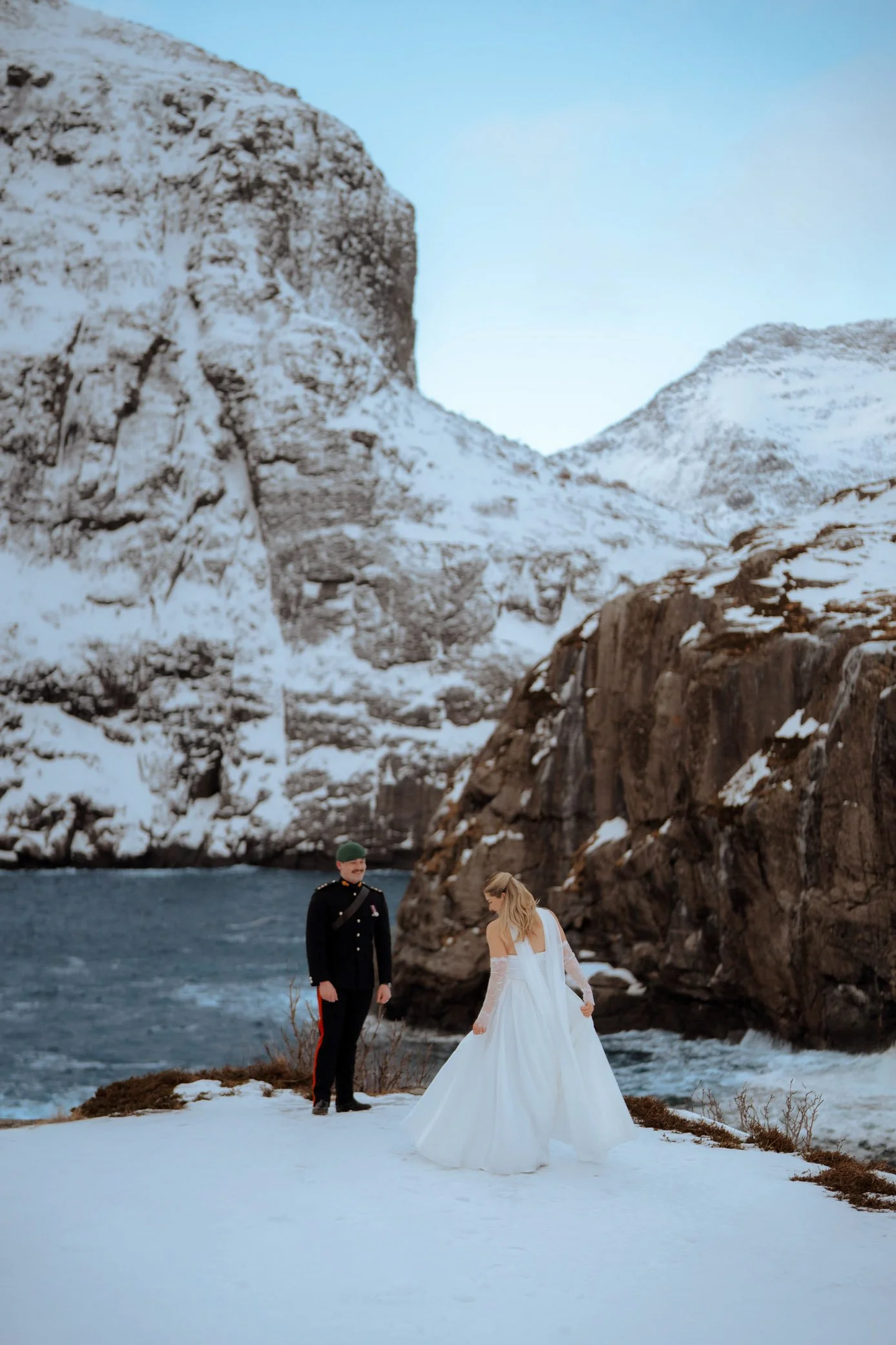 winter-elopement-northern-norway-19.jpg