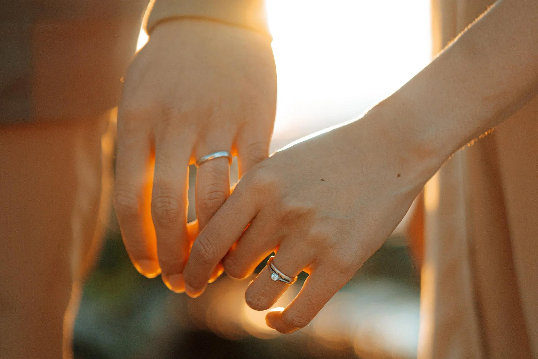 Beach-Flakstad-couple-photoshoot-21.jpg