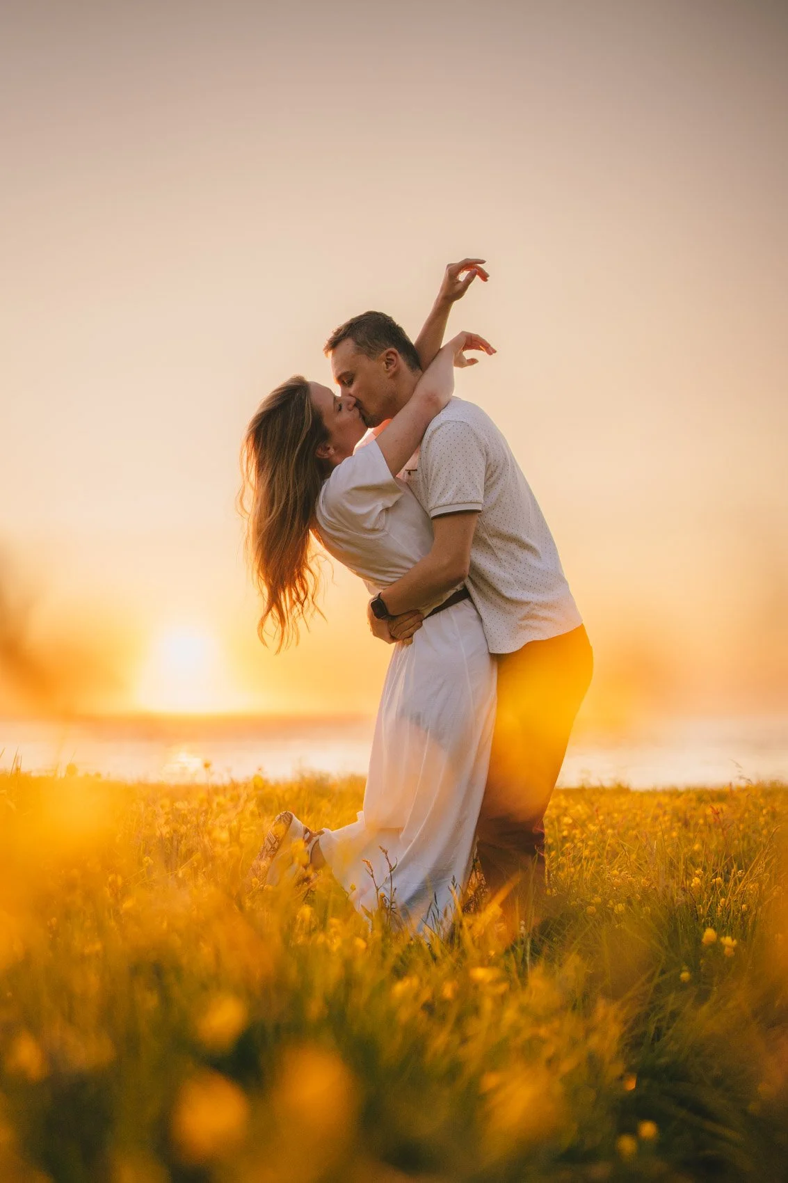 Wedding couple under midnight sun in Lofoten