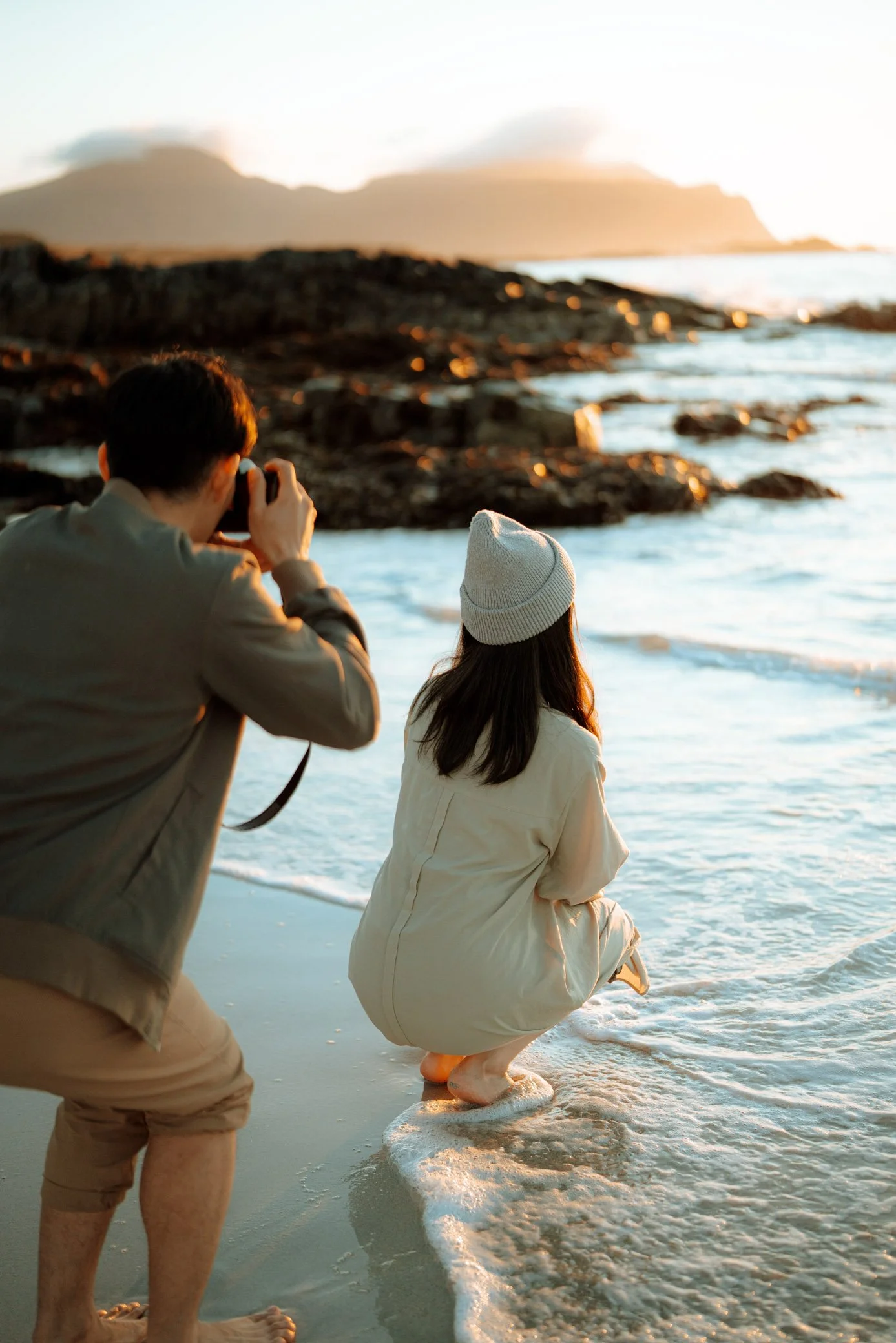 Beach-Flakstad-couple-photoshoot-22.jpg