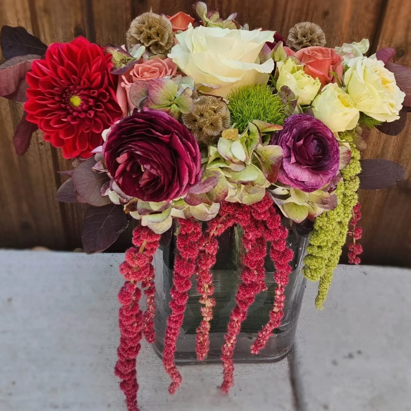 A little bit of fall in your feed....🍁🍂🌰

#bouquetsfordays #fallcolors #dfwflorist #shoplocal