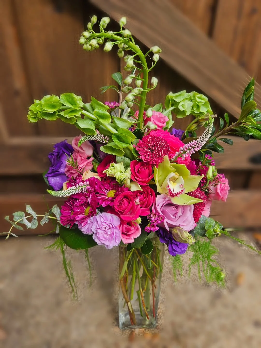 The single orchid gices this arrangement a little extra pop! 🌸💐

#bouquetsfordays #dfwflorals #premiumquality