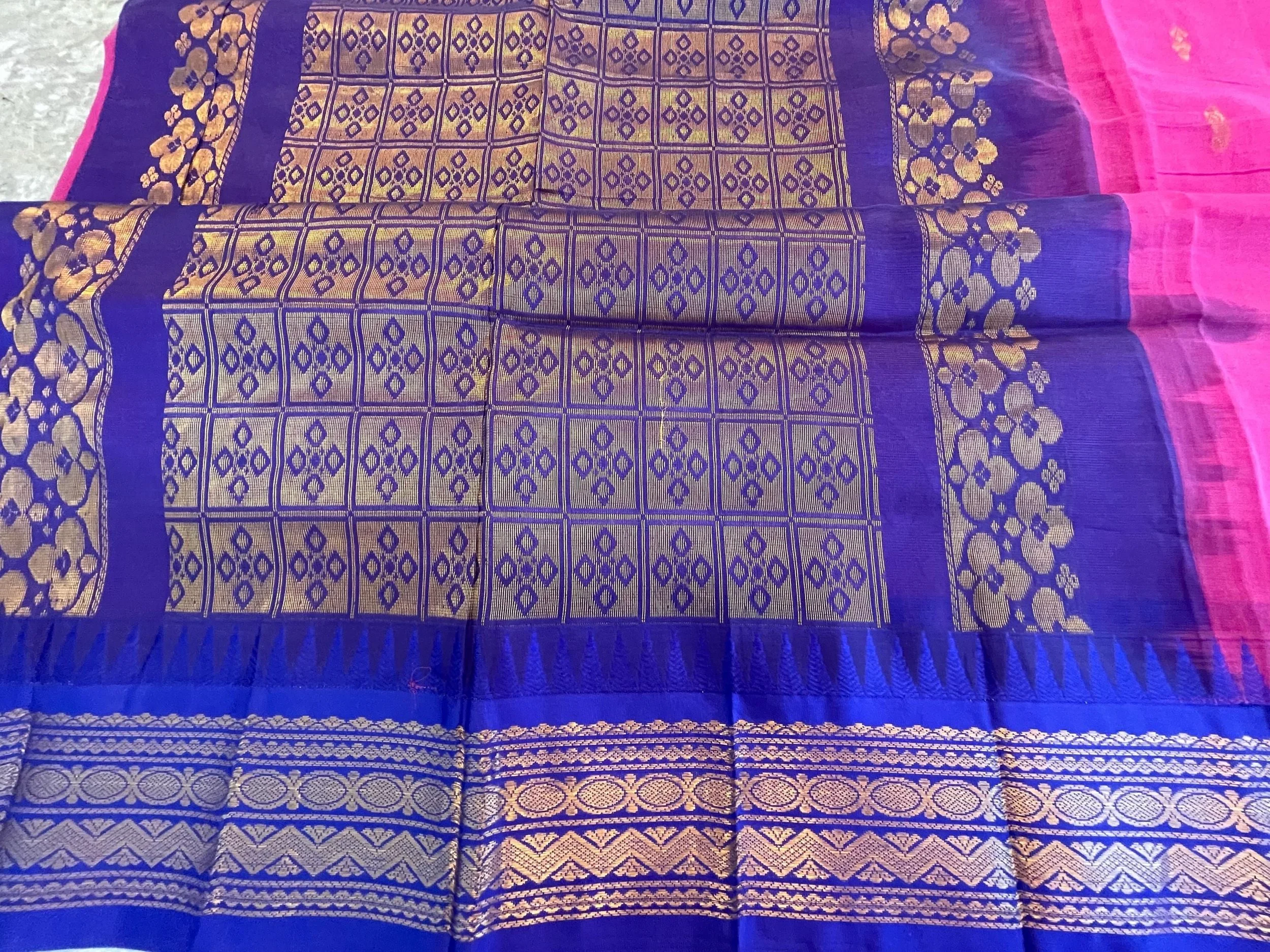 https://i.etsystatic.com/26942084/r/il/c04f47/7162333230/il_fullxfull.7162333230_petb.jpg