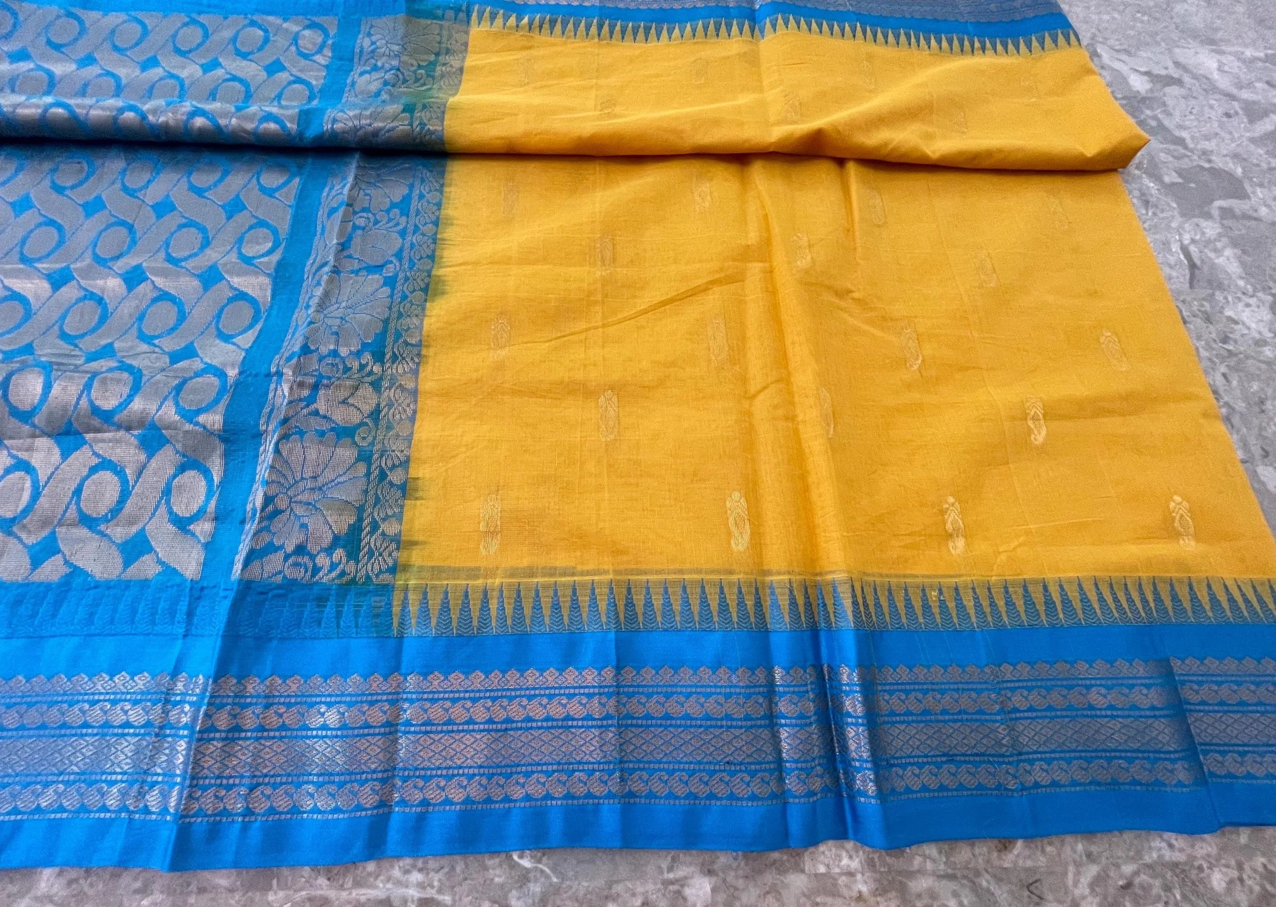 https://i.etsystatic.com/26942084/r/il/76a43b/7161528786/il_fullxfull.7161528786_ovc9.jpg