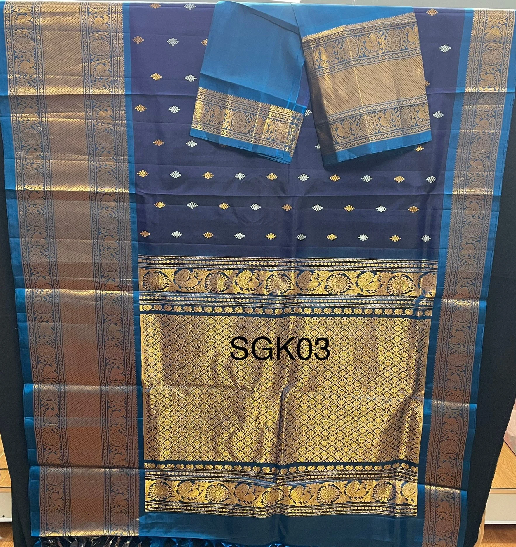 https://i.etsystatic.com/26942084/r/il/c8e43f/4383641889/il_fullxfull.4383641889_5wlt.jpg