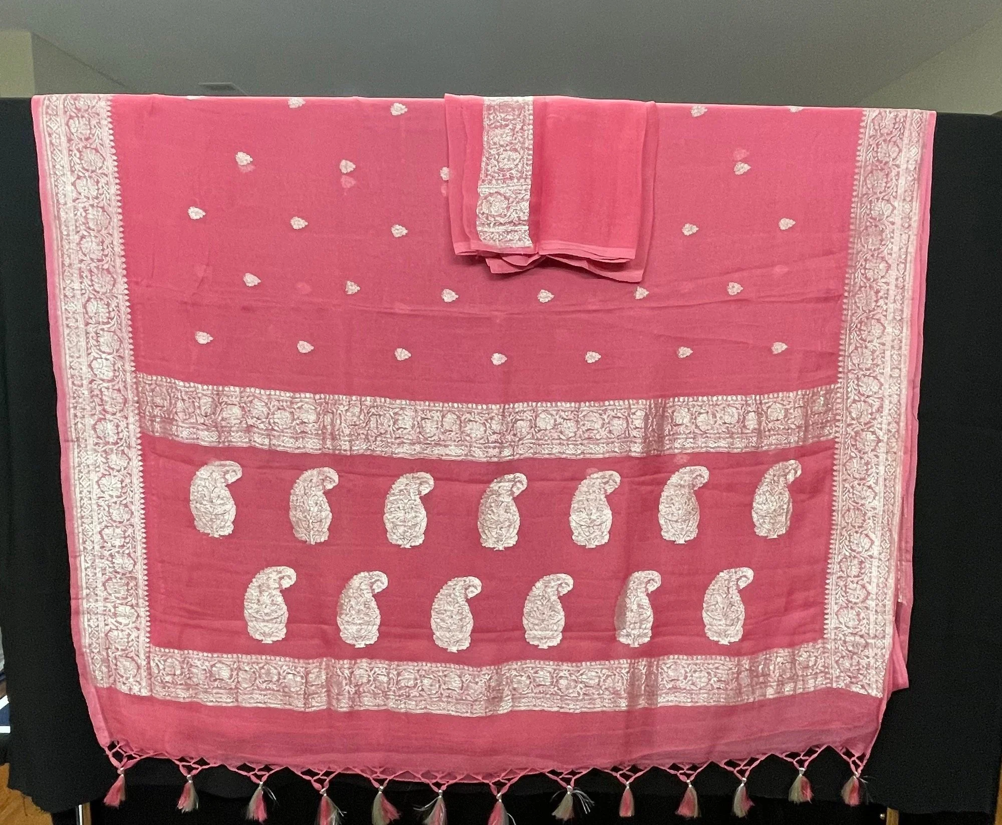 https://i.etsystatic.com/26942084/r/il/62c087/5912949984/il_fullxfull.5912949984_qk43.jpg