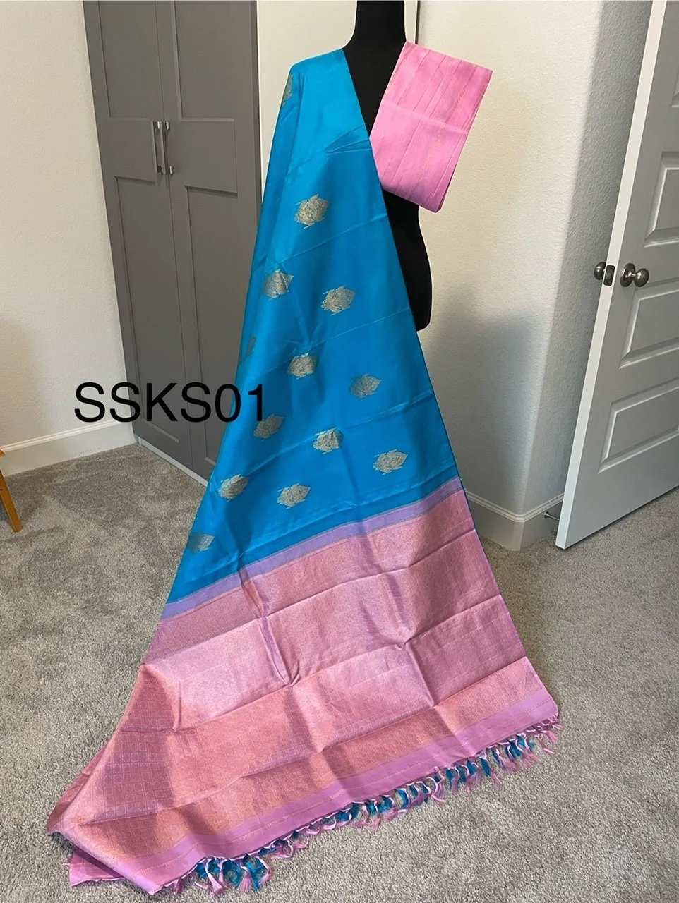 https://i.etsystatic.com/26942084/r/il/a73126/5881327577/il_fullxfull.5881327577_7hau.jpg