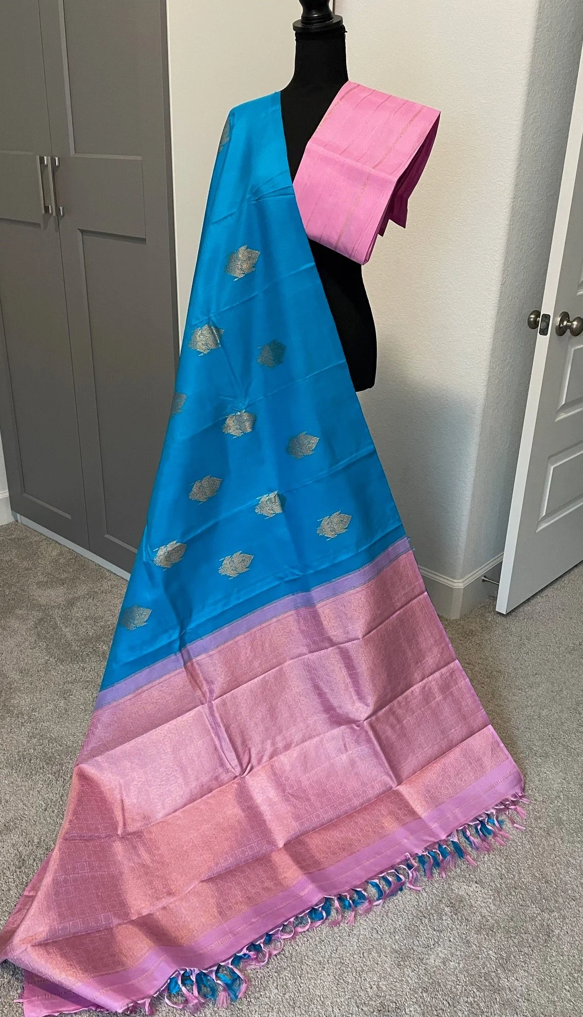 https://i.etsystatic.com/26942084/r/il/6a9982/5833229786/il_fullxfull.5833229786_jvy5.jpg