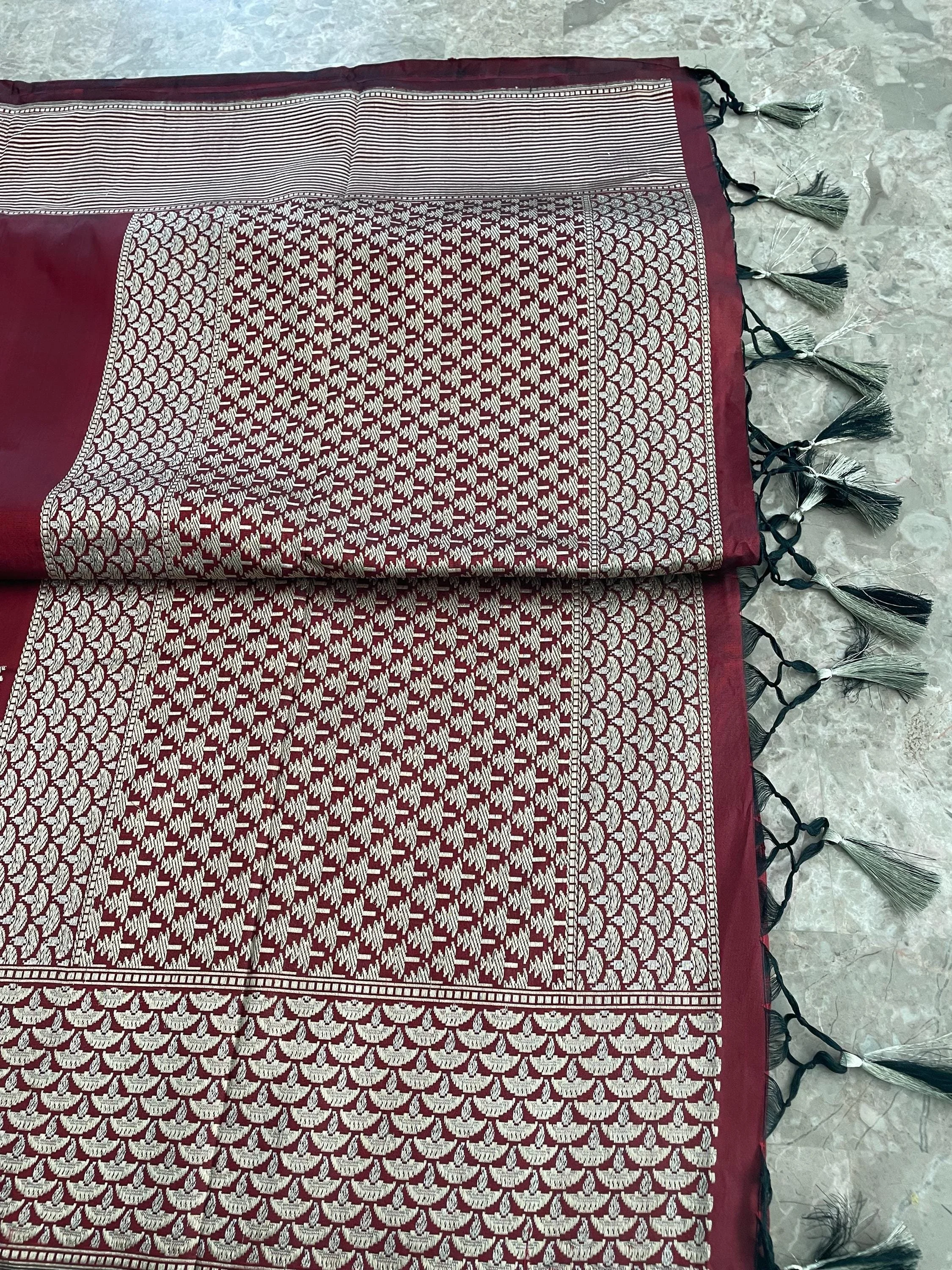 https://i.etsystatic.com/26942084/r/il/025c1c/6379179799/il_fullxfull.6379179799_d5lv.jpg