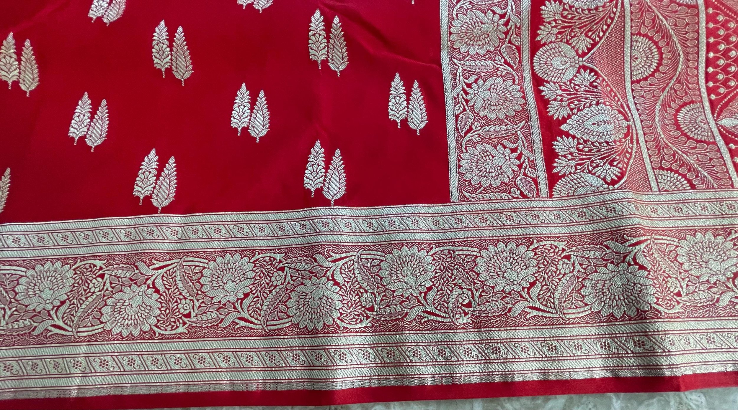 https://i.etsystatic.com/26942084/r/il/bb3861/6351796715/il_fullxfull.6351796715_bj7e.jpg