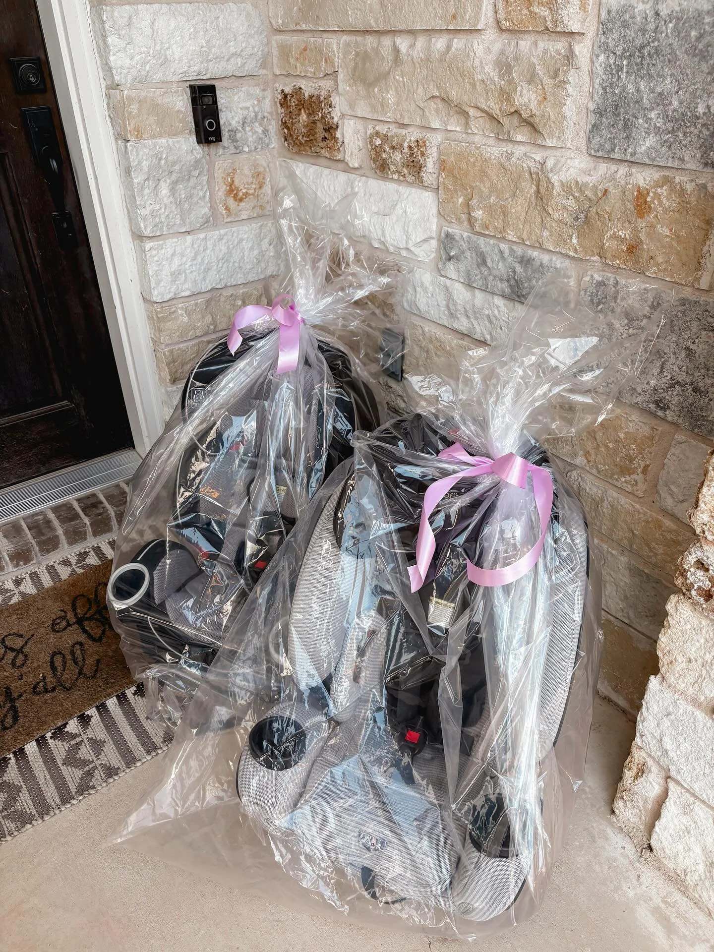 The other day I went to pick up a car seat to clean and as I pulled up to the house I saw the mom on the driveway buckling 2 kids into a stroller and helping another get set up on a scooter. They were all laughing and smiling and ready to go on an ad