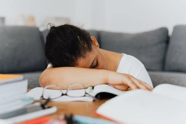 How do sleep patterns influence depression?
