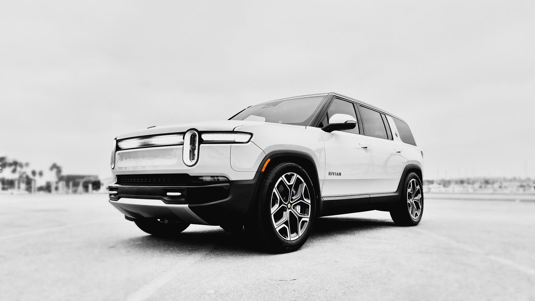 Rivian R1S Review: An Electric SUV Built for Real Life