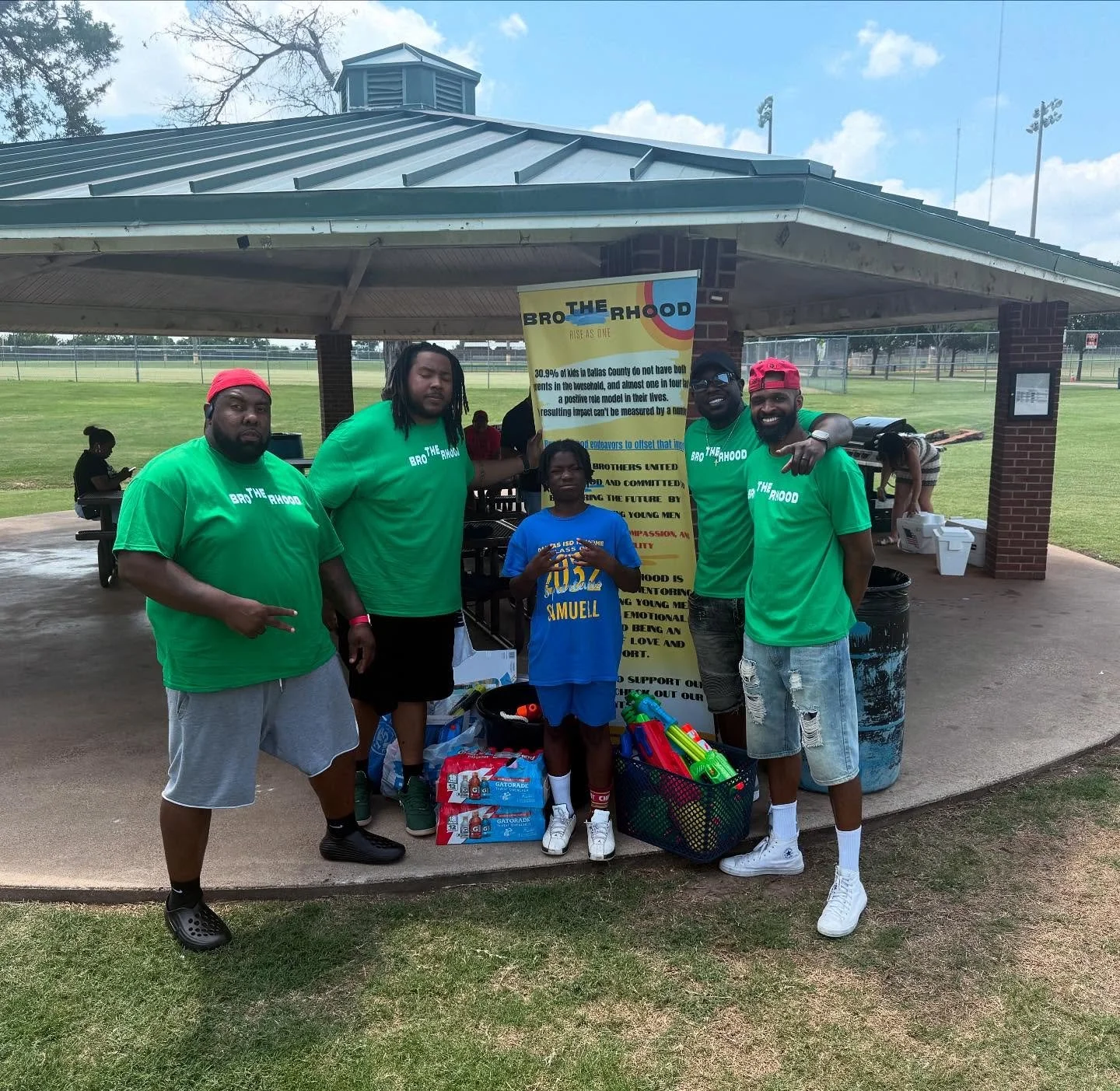 thebrotherhood_foundation  1st annual picnic &hellip; we just doing our part no matter the outcome .. thanks for coming out stay tuned for more free events !!! Back pack drive up next !!!